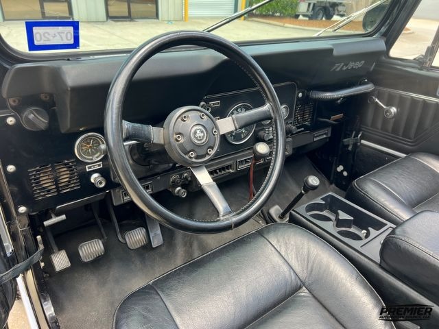 1983 Jeep CJ-7 Laredo