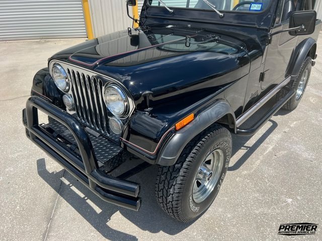 1983 Jeep CJ-7 Laredo
