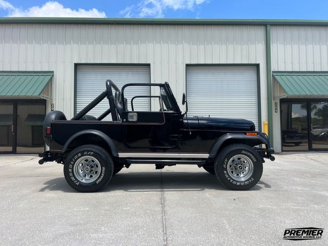 1983 Jeep CJ-7 Laredo - 2