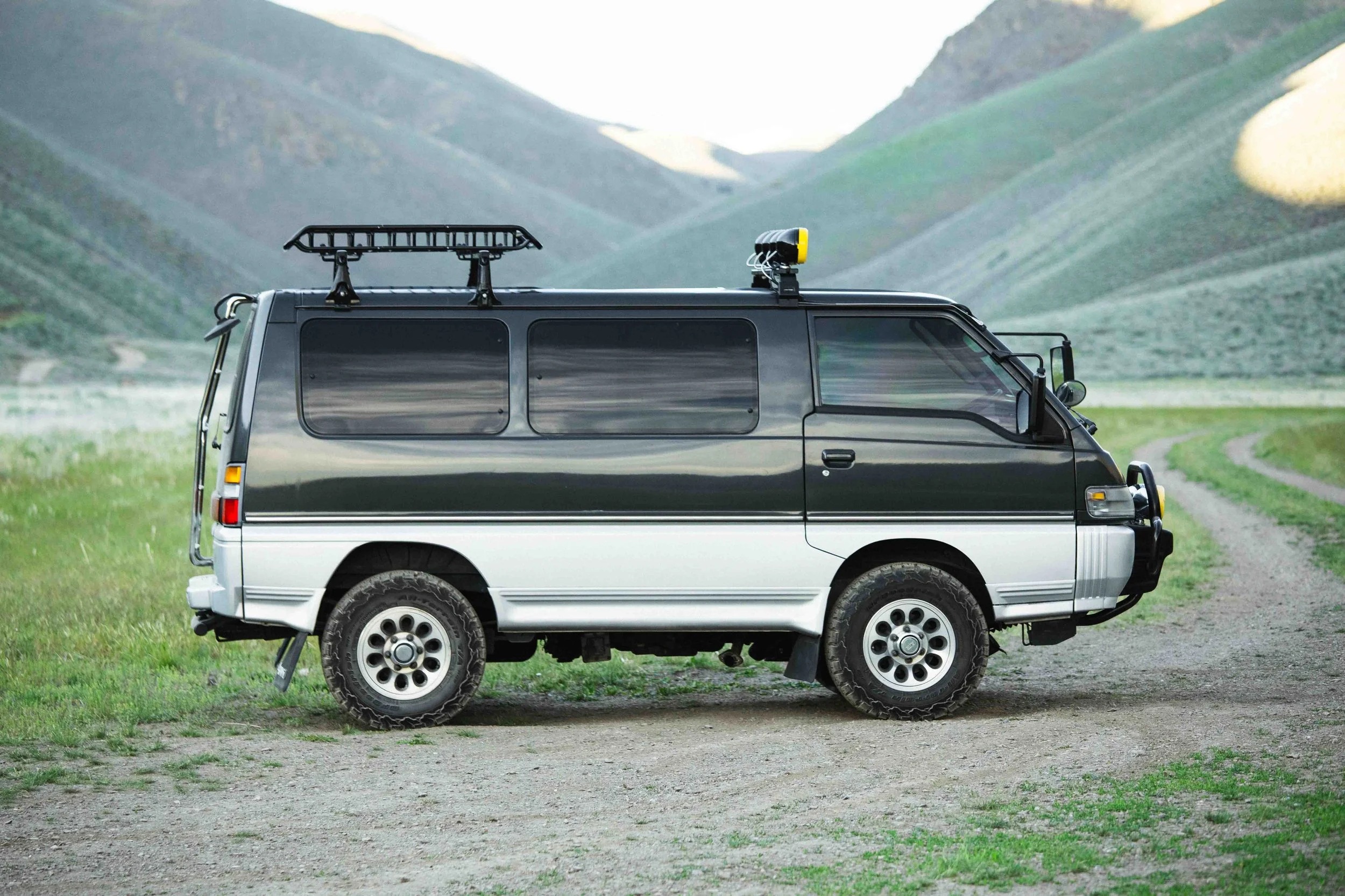 1992 Mitsubishi Delica L300 Star Wagon Exceed - 2