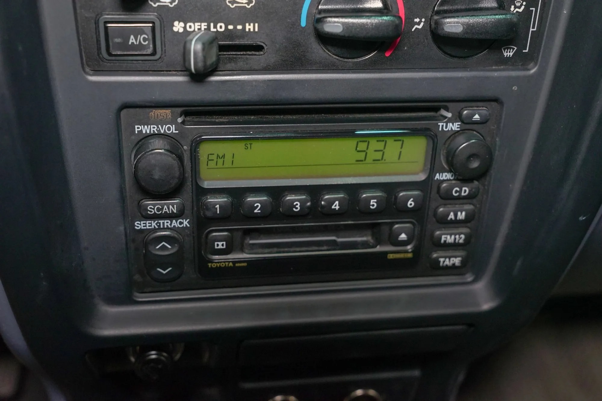2000 Toyota 4Runner SR5