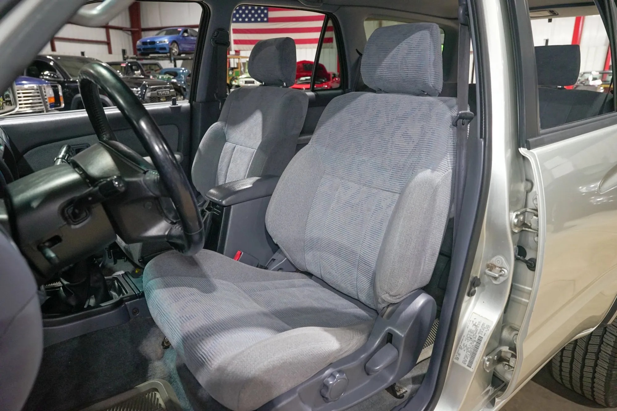 2000 Toyota 4Runner SR5