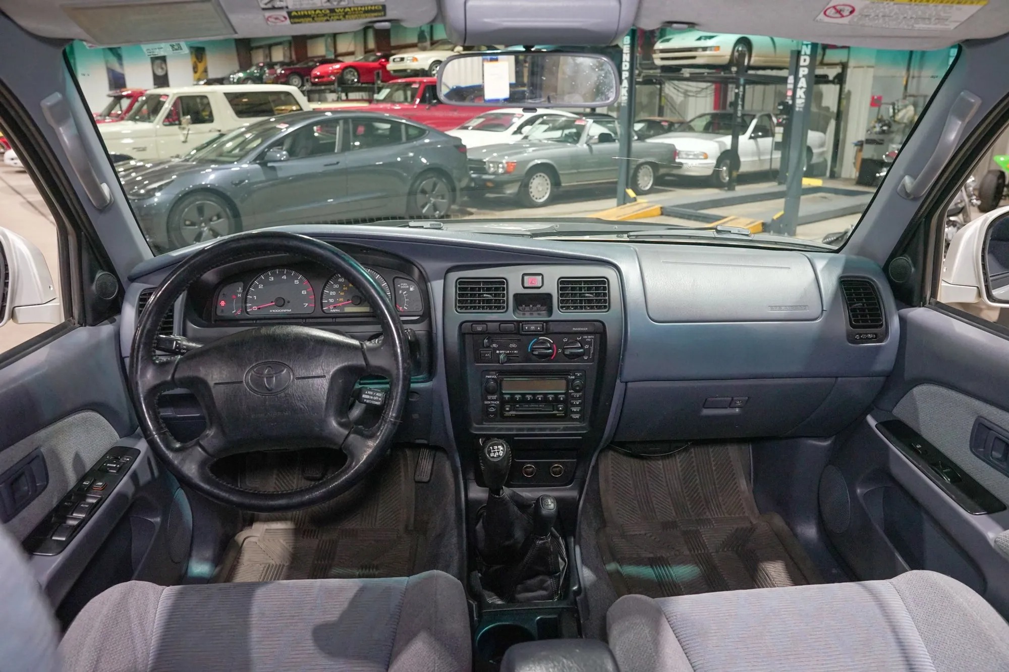 2000 Toyota 4Runner SR5