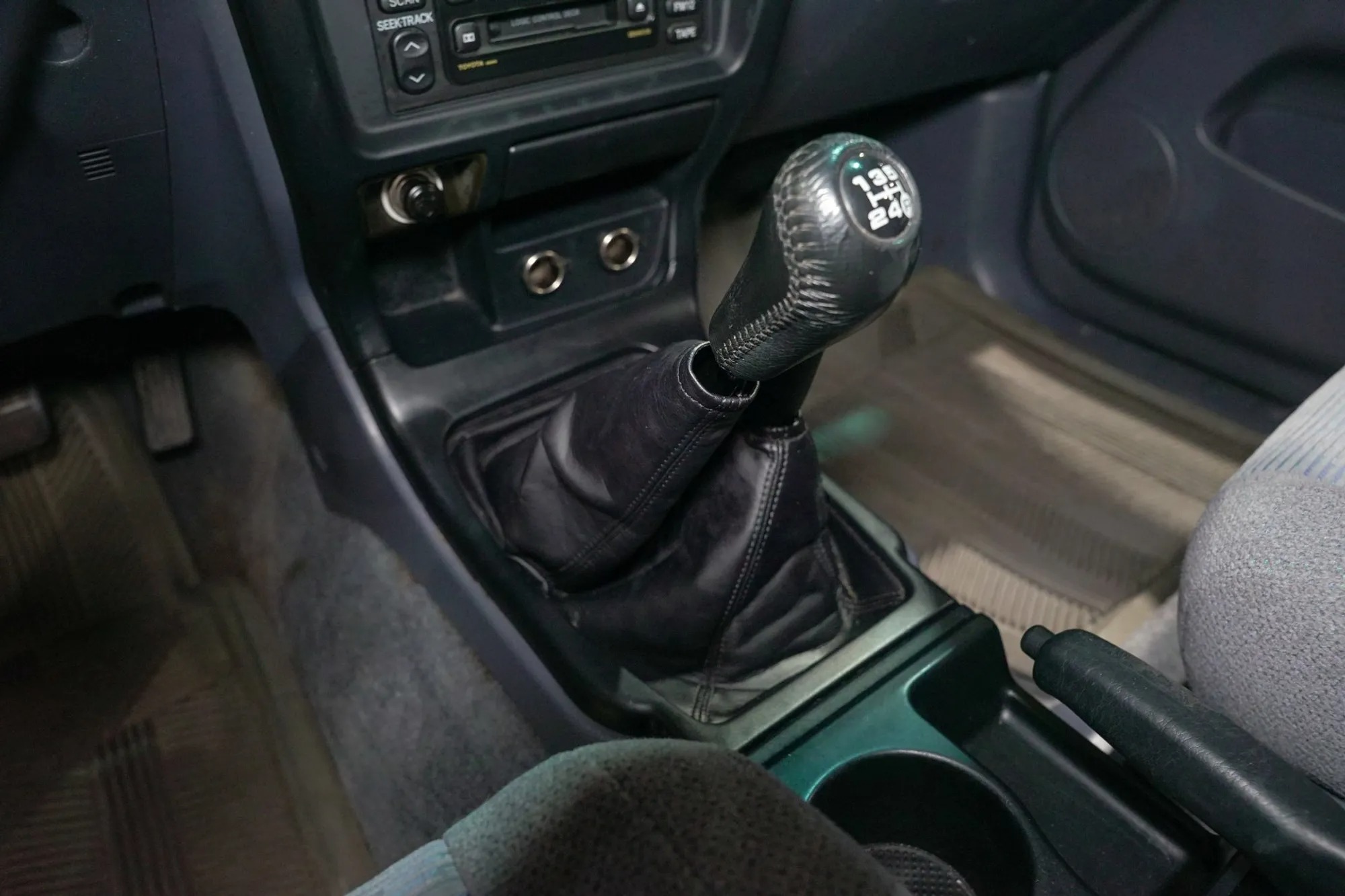 2000 Toyota 4Runner SR5