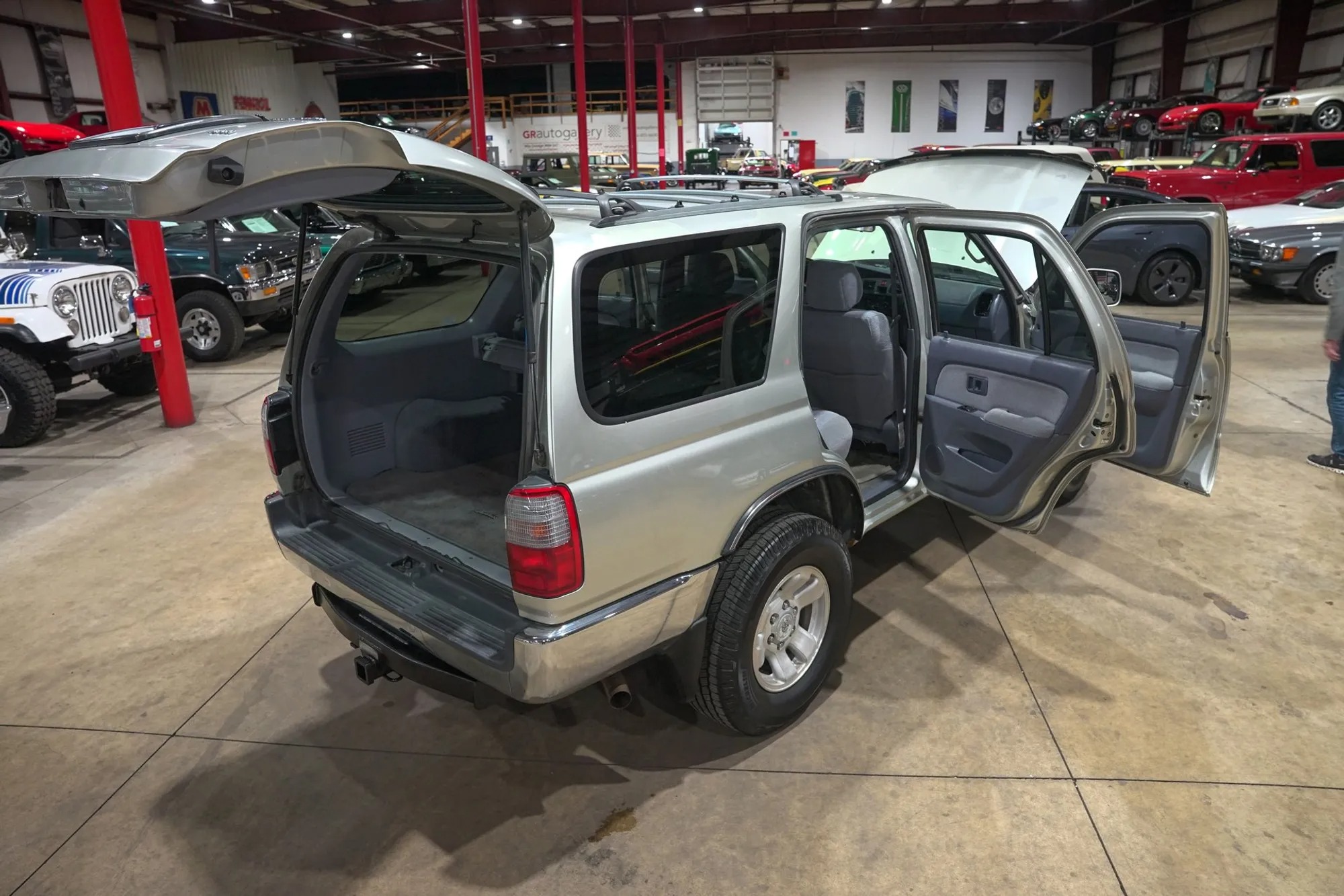 2000 Toyota 4Runner SR5