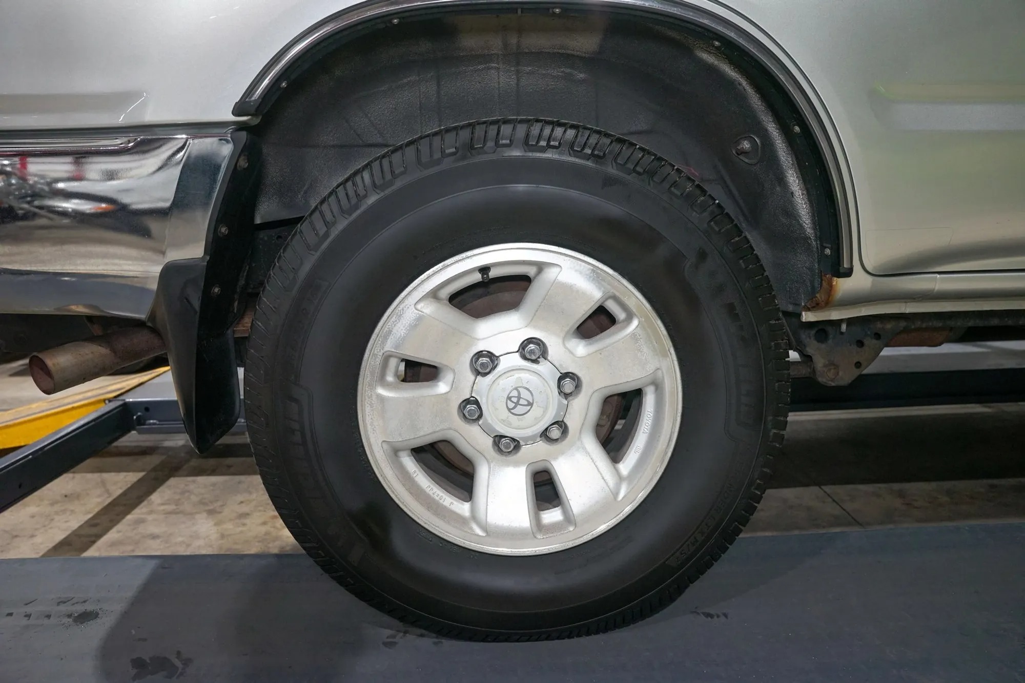 2000 Toyota 4Runner SR5