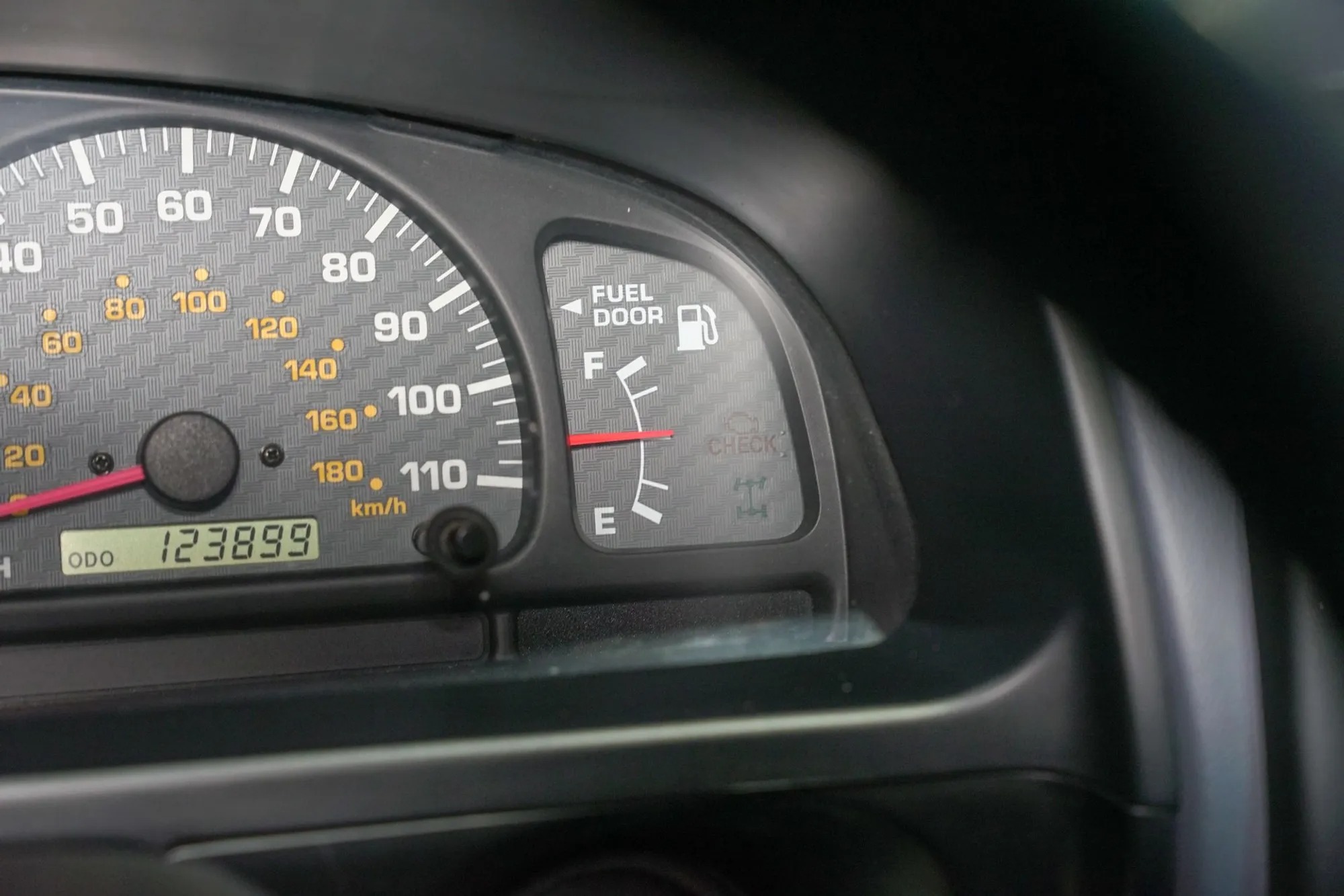 2000 Toyota 4Runner SR5
