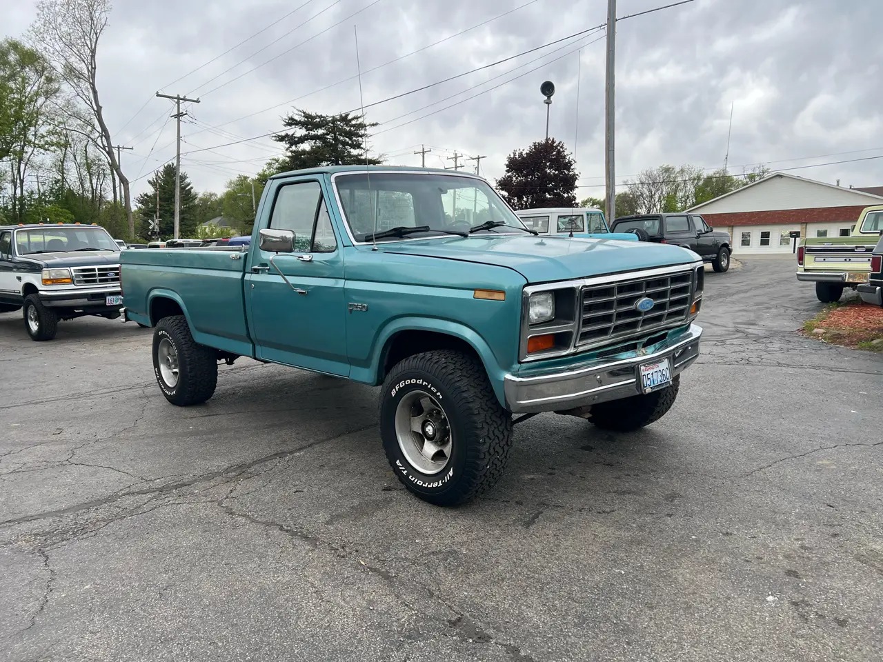 1983 Ford Pickup F-250 - 2