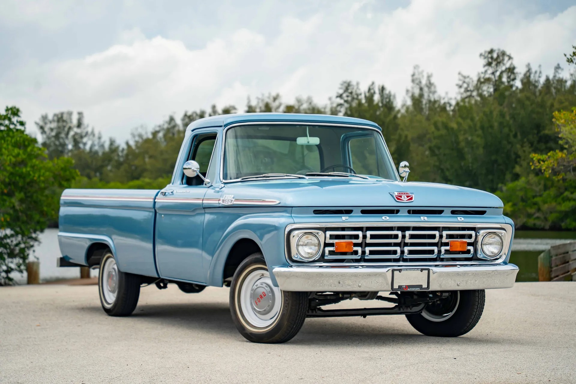 1963 Ford F-100 Custom Cab