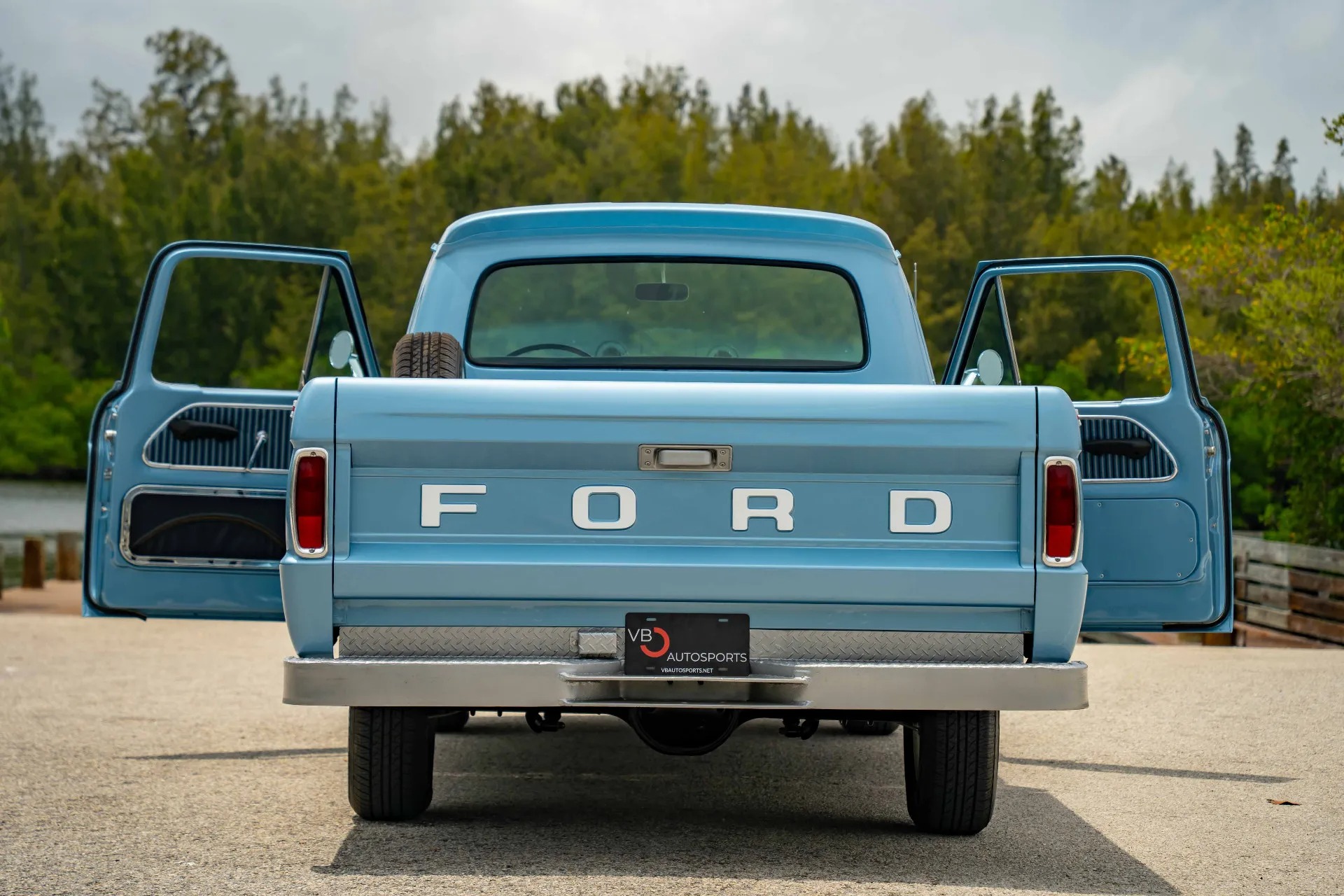 1963 Ford F-100 Custom Cab