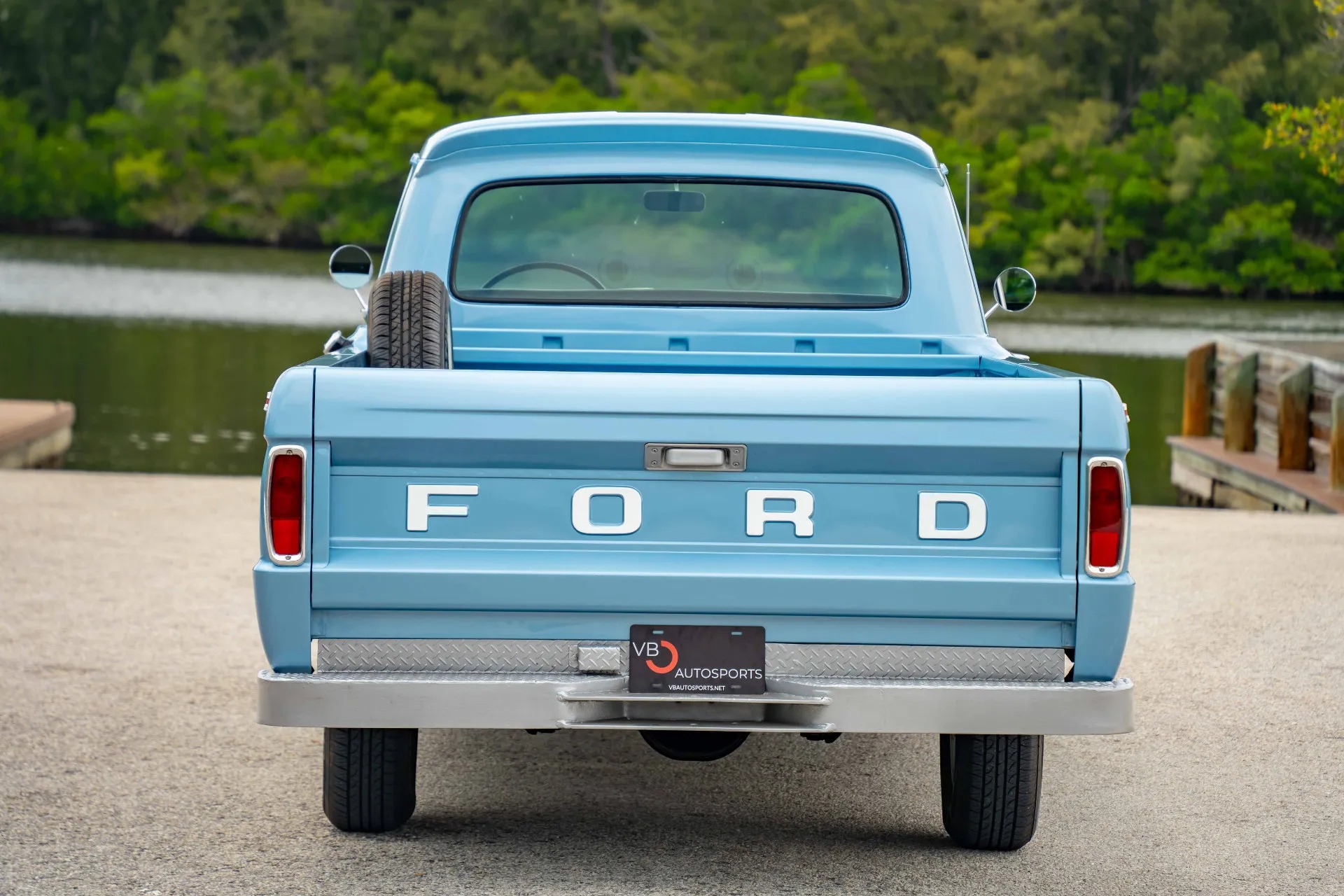 1963 Ford F-100 Custom Cab
