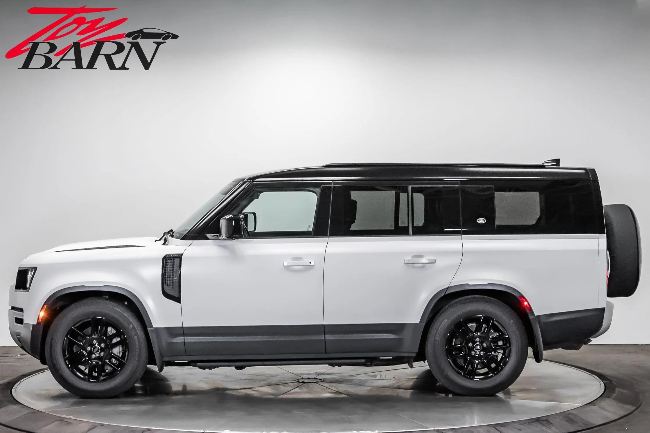 2023 Land Rover Defender 130 SE - 4