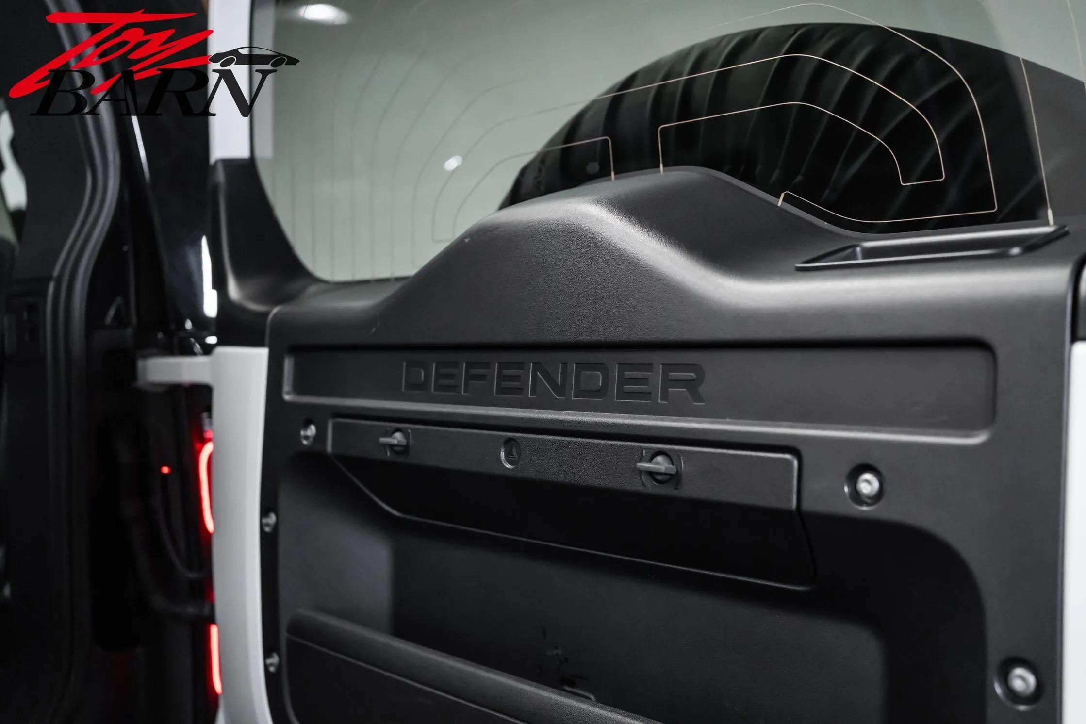 2023 Land Rover Defender 130 SE