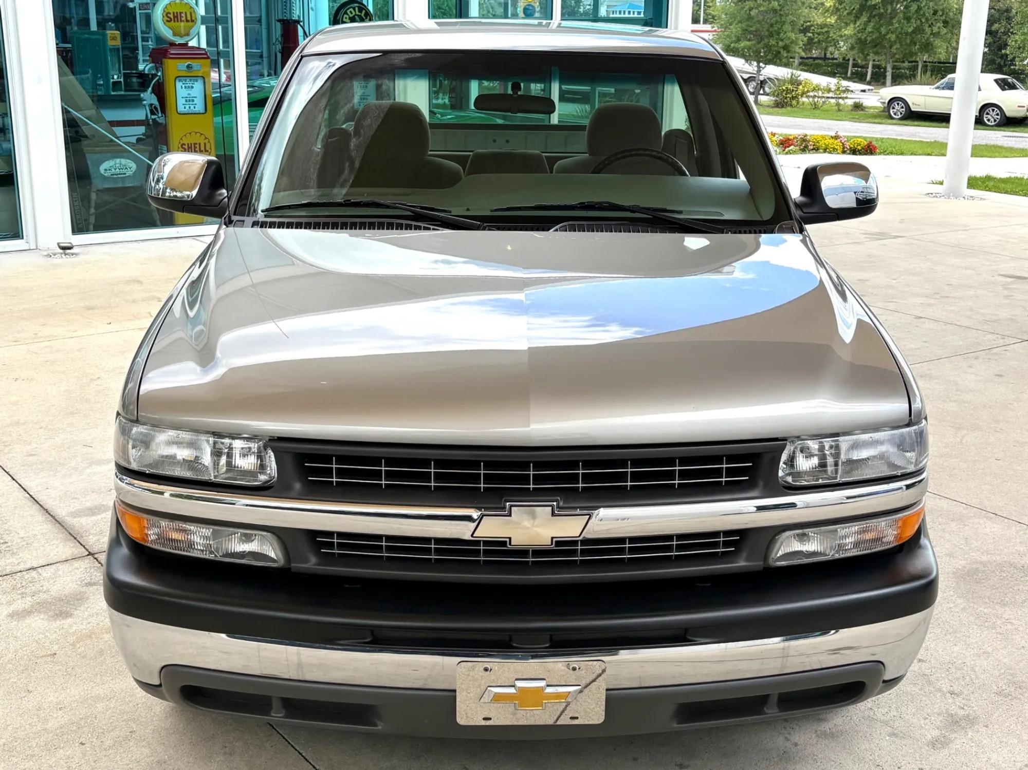 2002 Chevrolet Silverado 1500 LS - 3