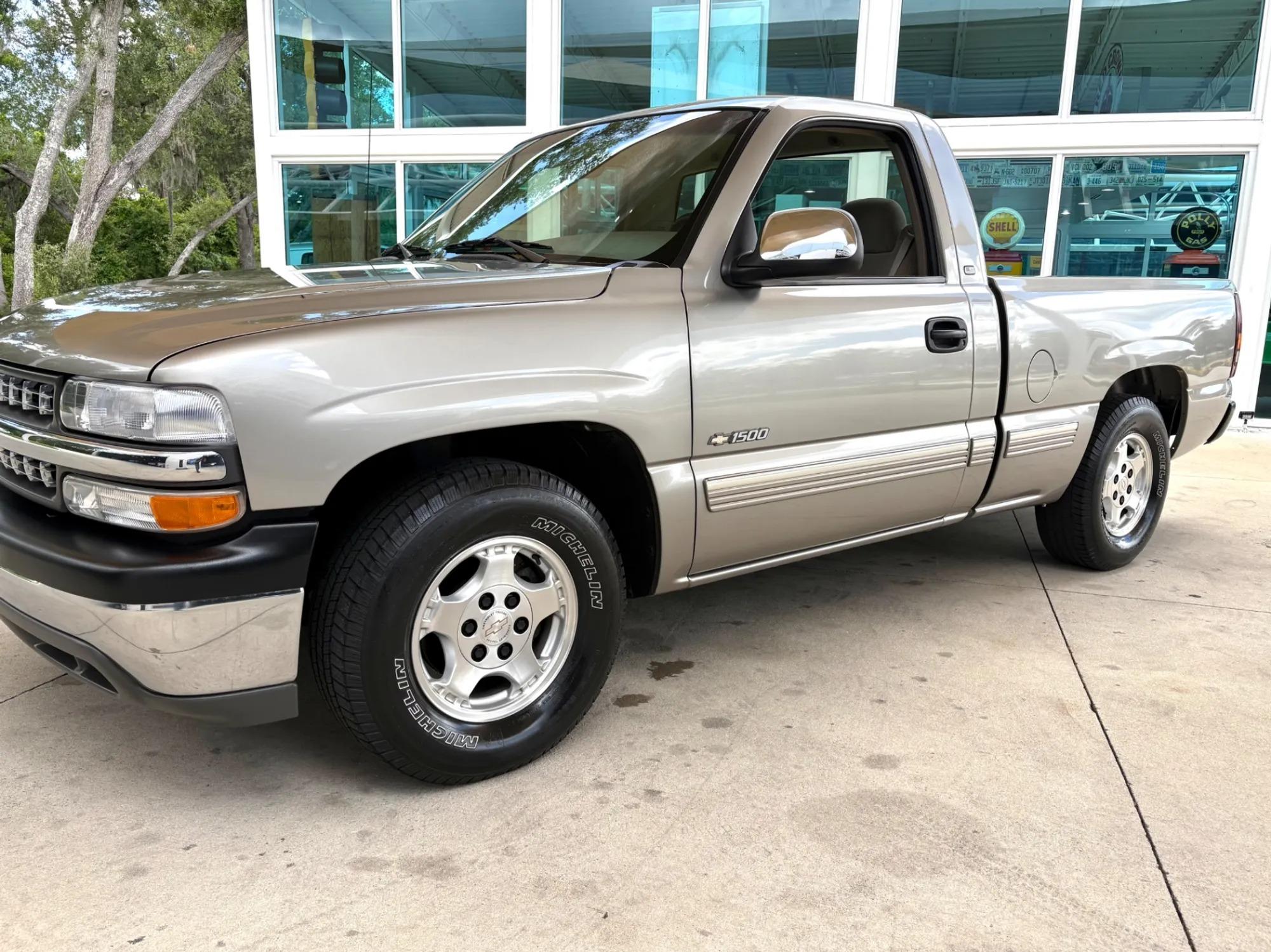 2002 Chevrolet Silverado 1500 LS