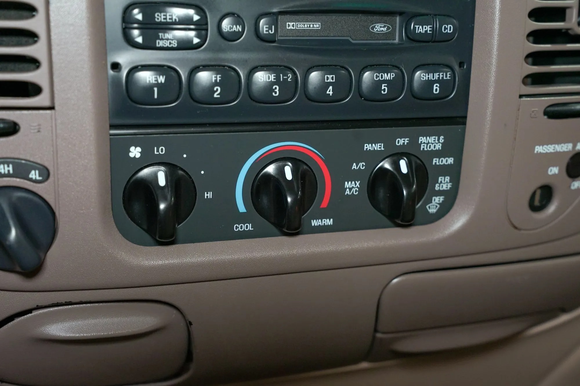 1997 Ford F-150 Lariat
