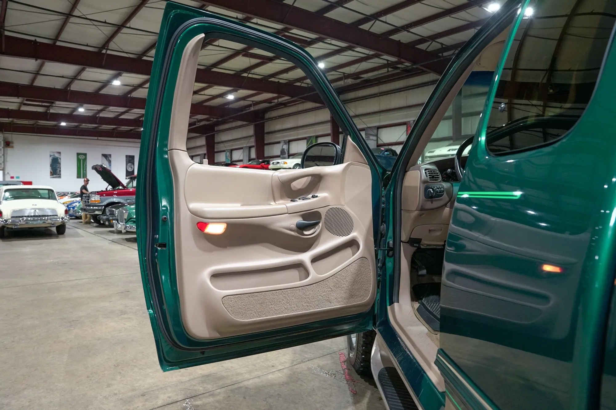 1997 Ford F-150 Lariat
