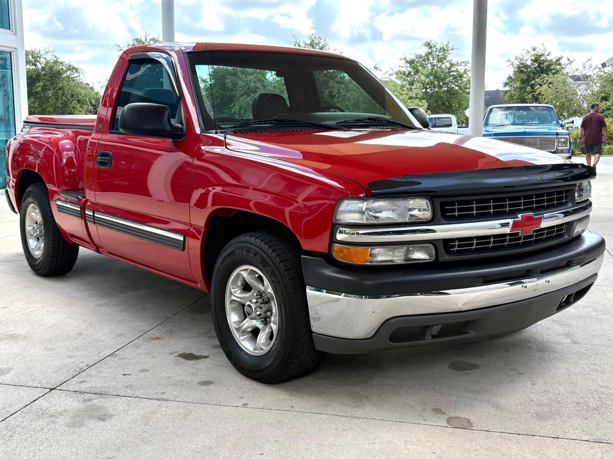 2001 Chevrolet Silverado LS - 4