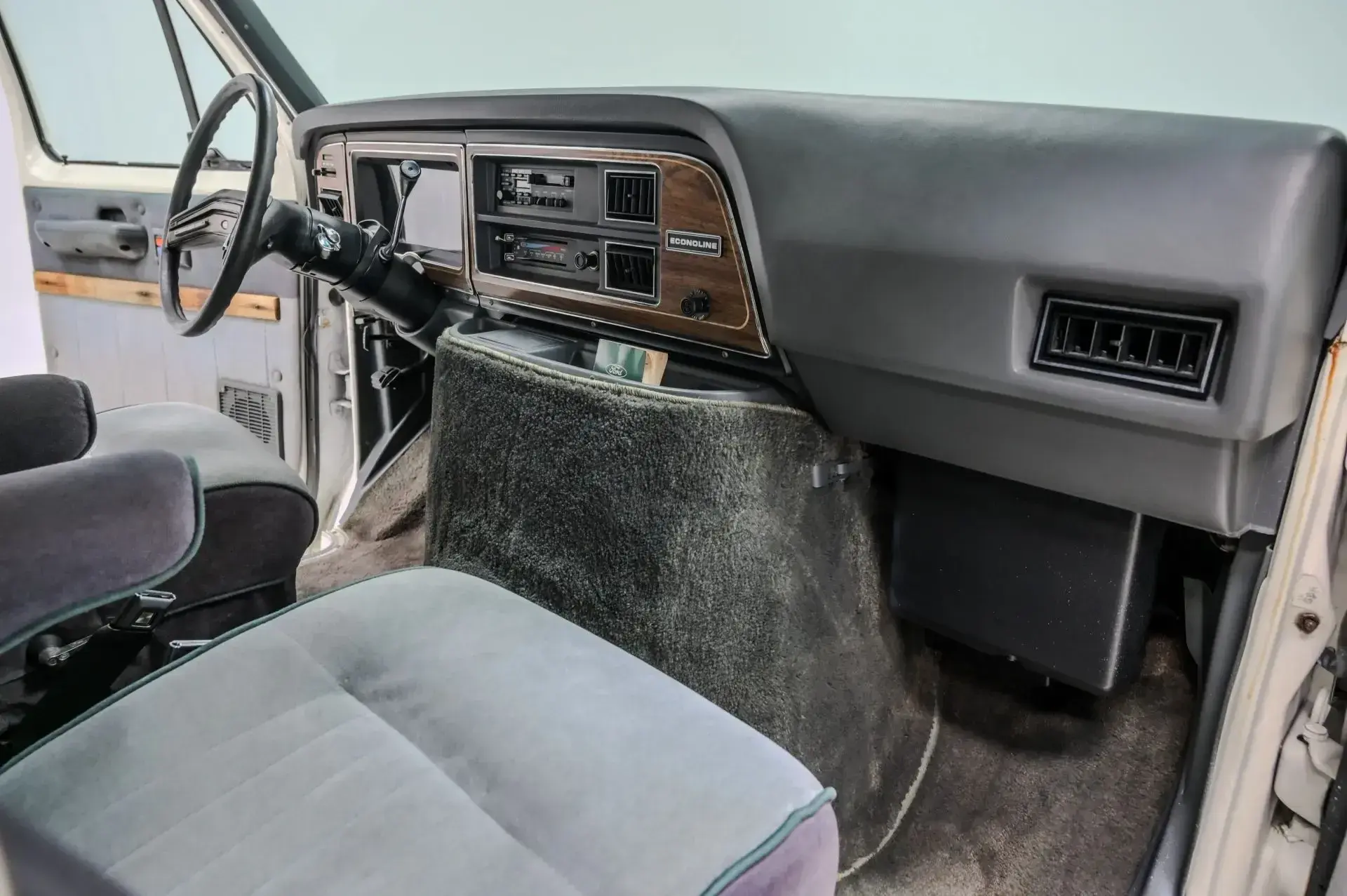 1990 Ford E-150 Econoline