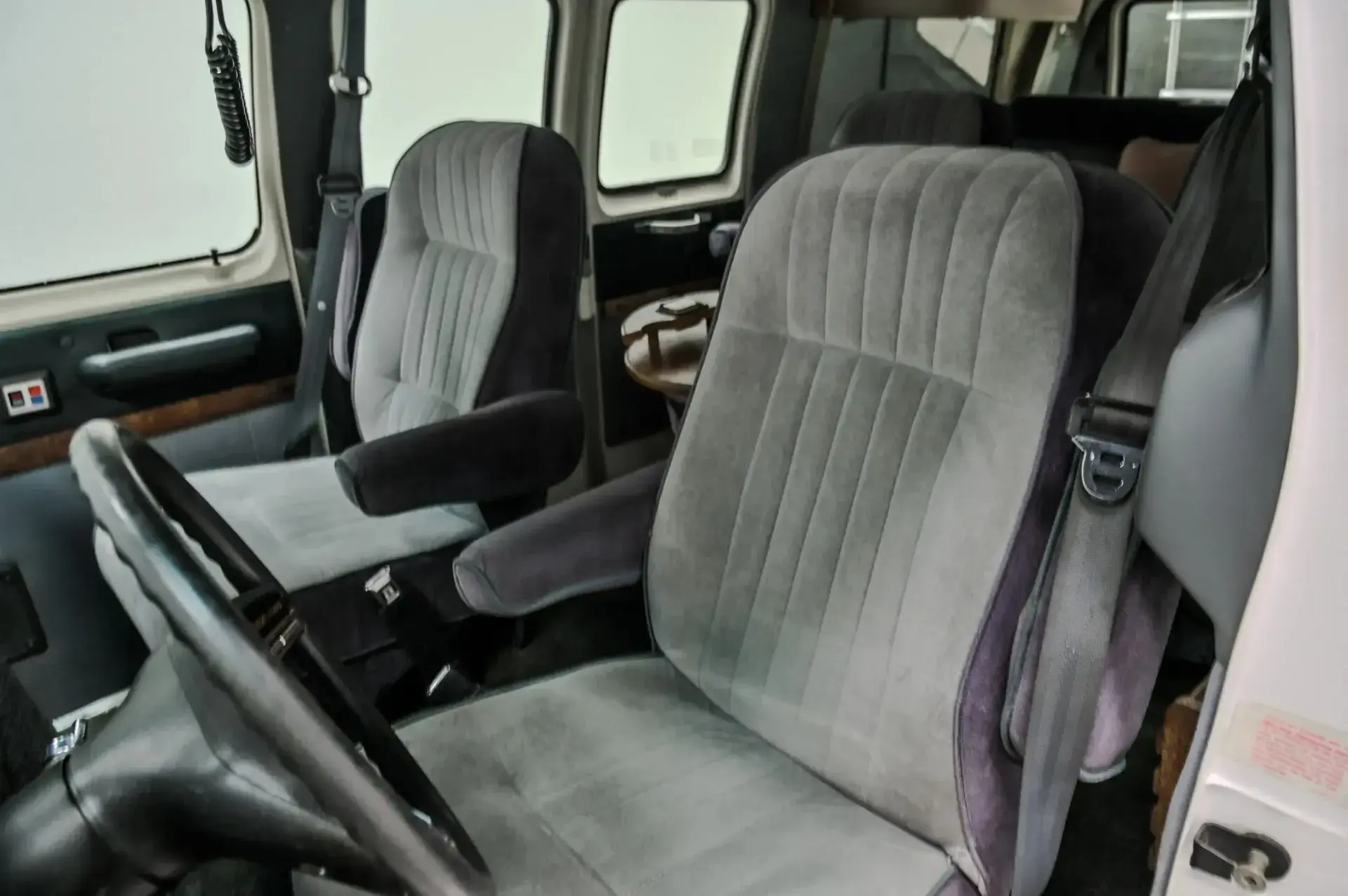 1990 Ford E-150 Econoline
