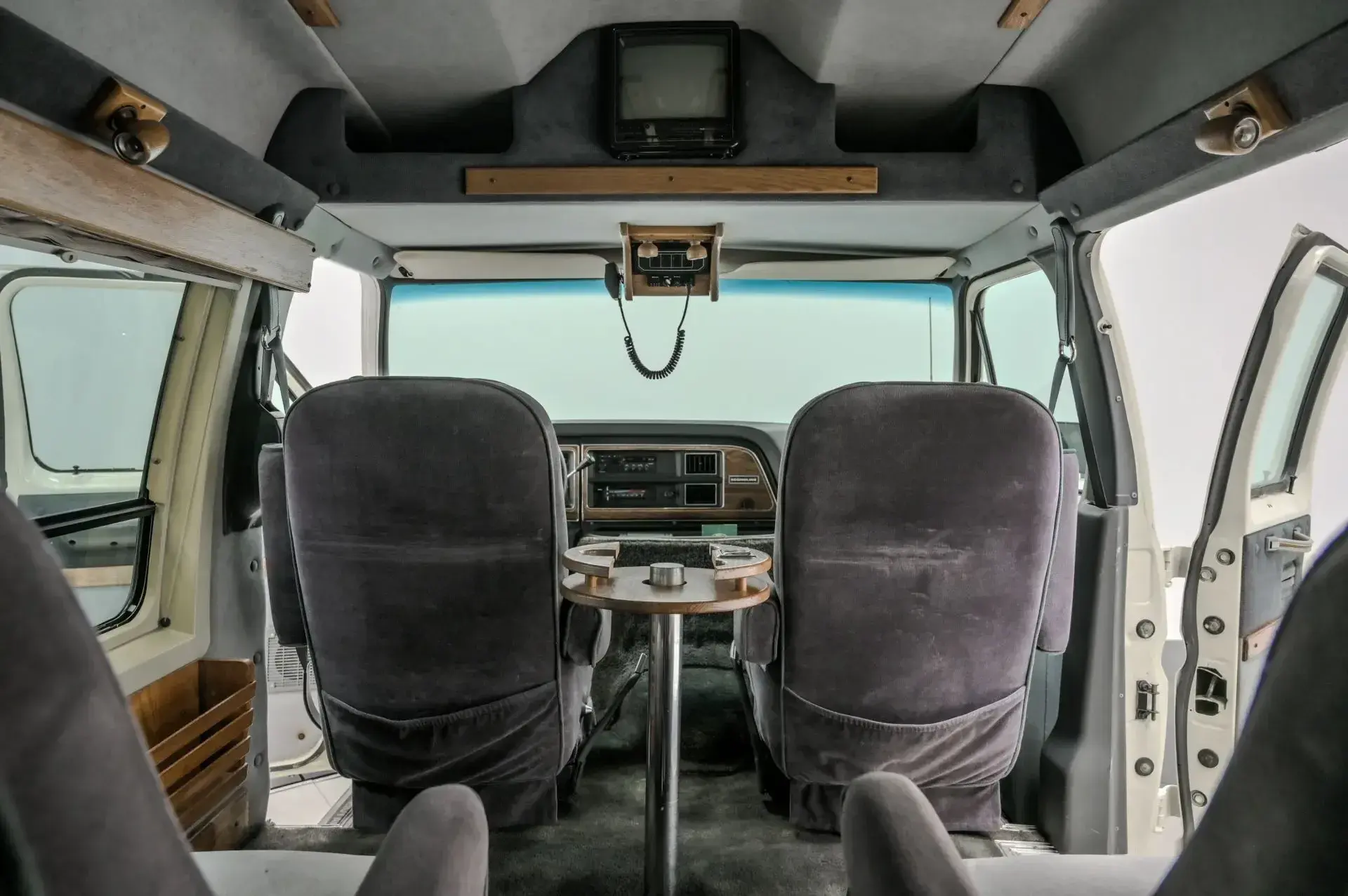 1990 Ford E-150 Econoline
