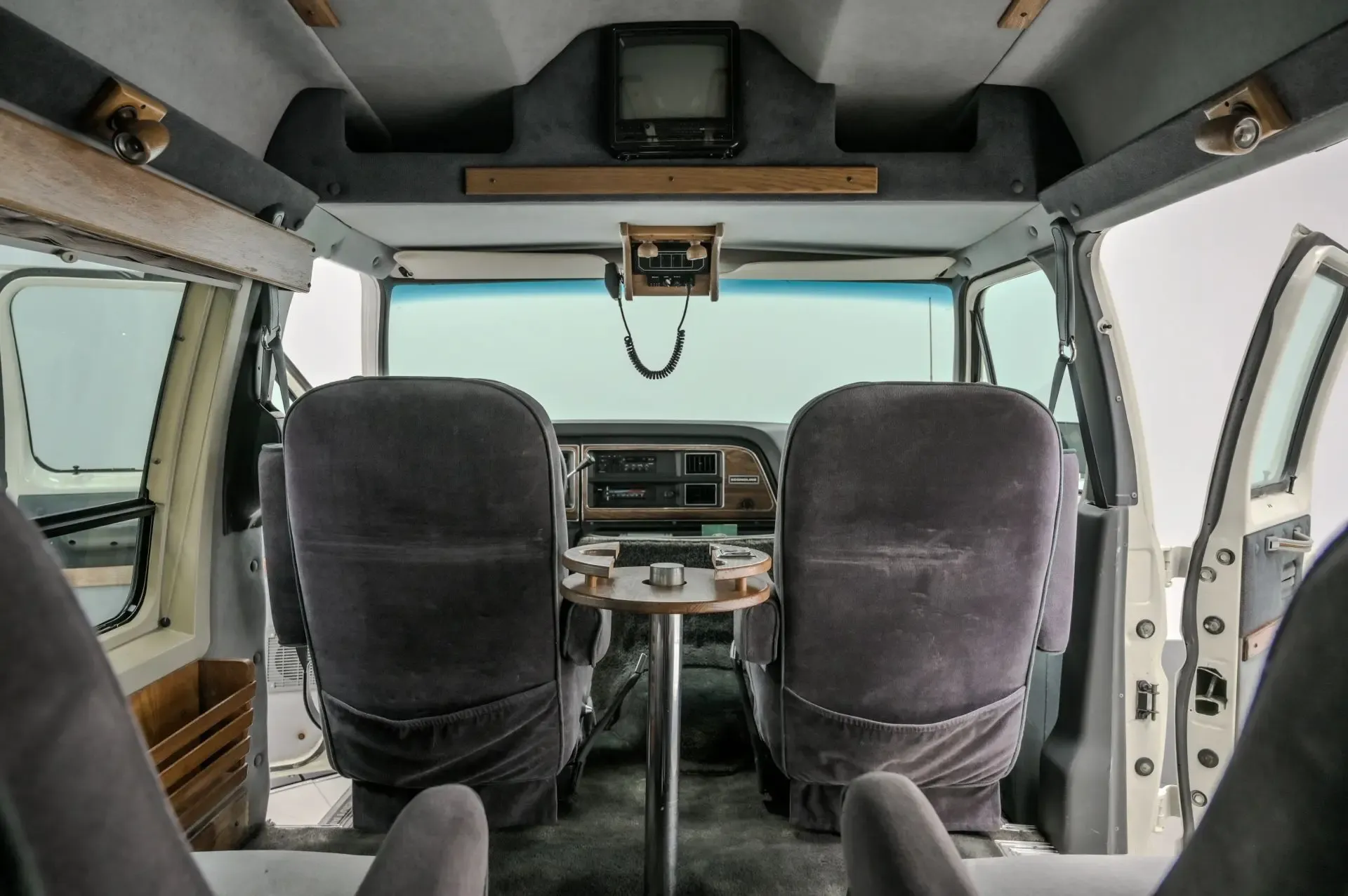 1990 Ford E-150 Econoline
