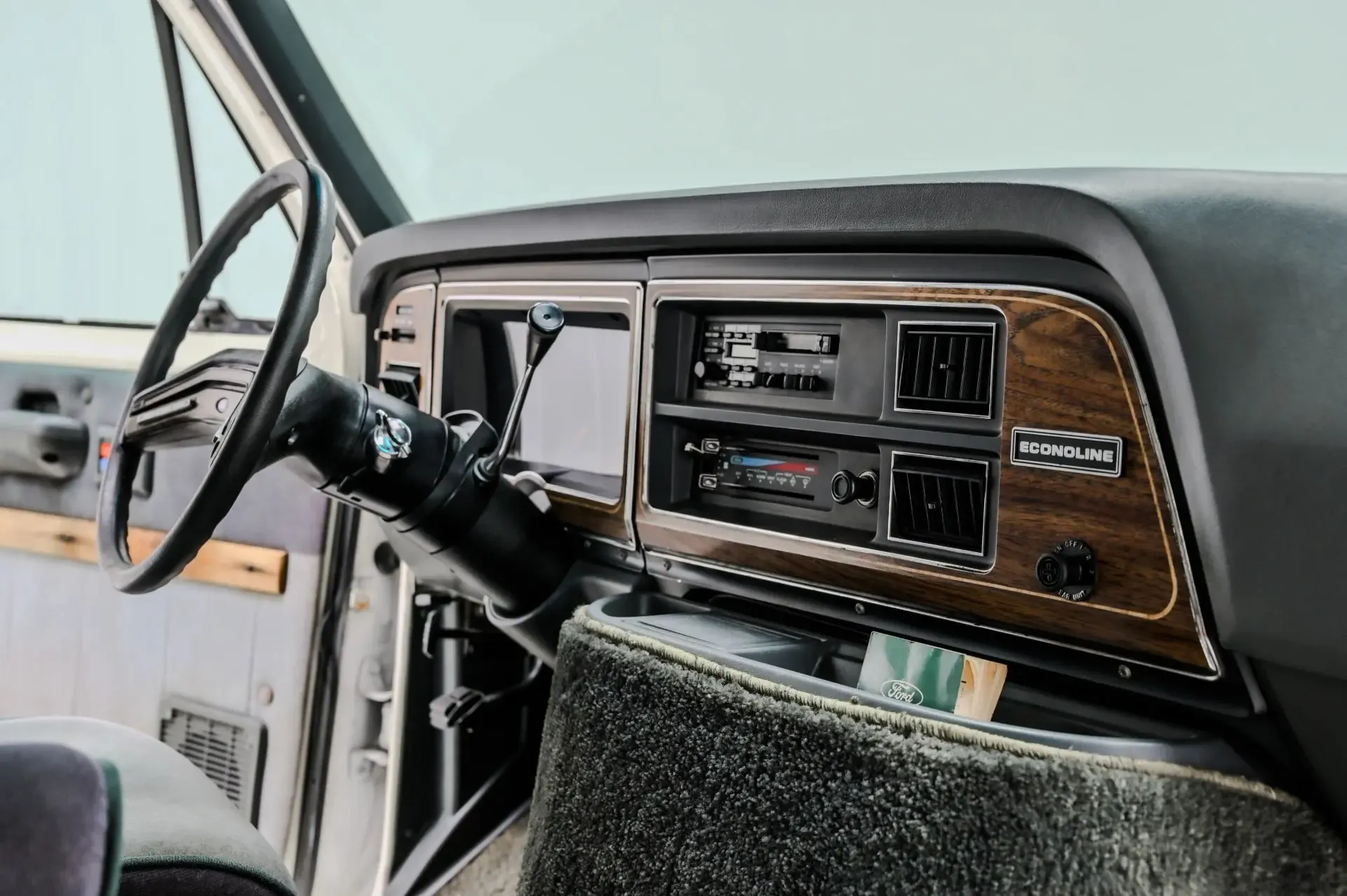 1990 Ford E-150 Econoline