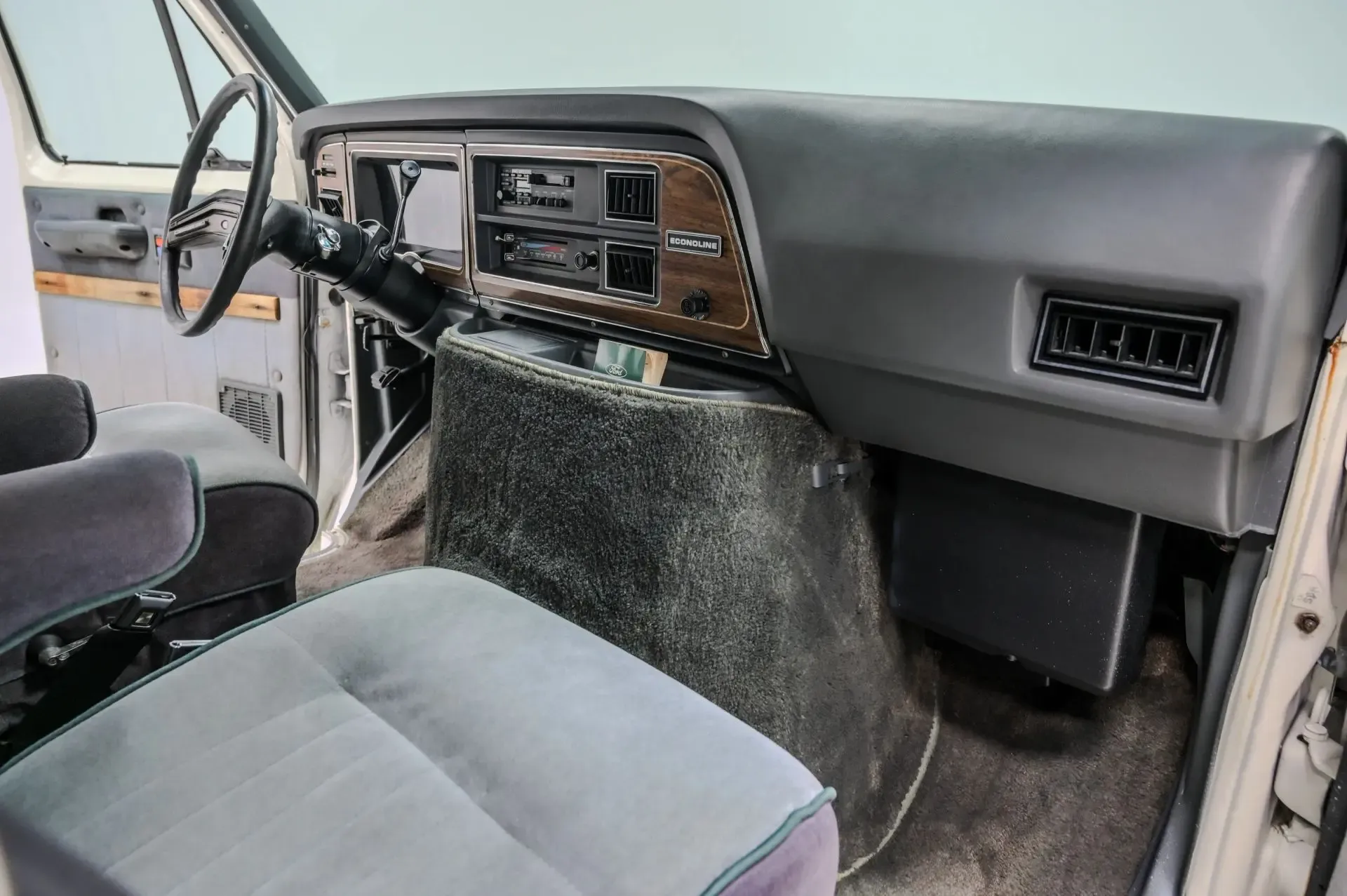 1990 Ford E-150 Econoline