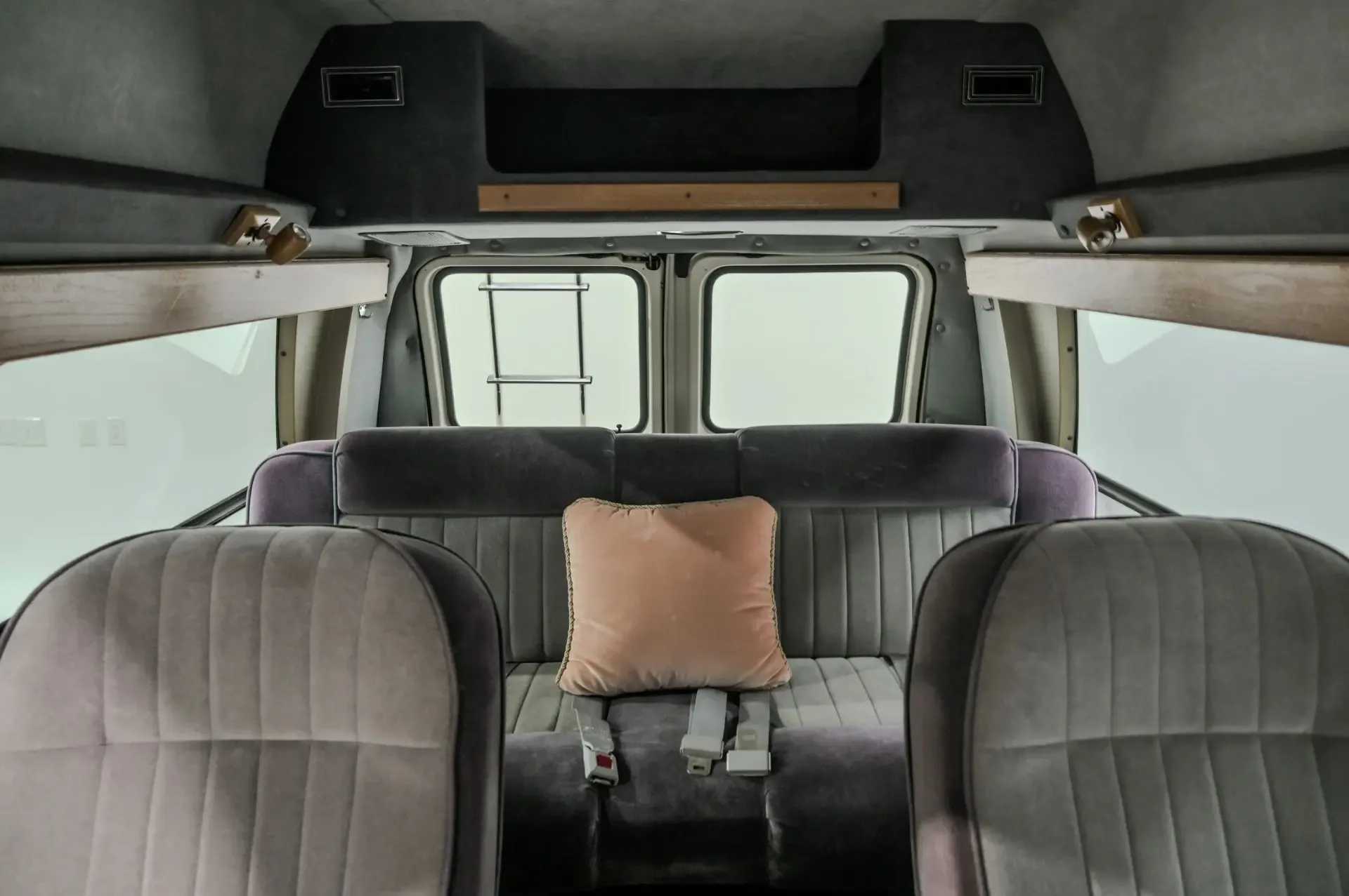 1990 Ford E-150 Econoline