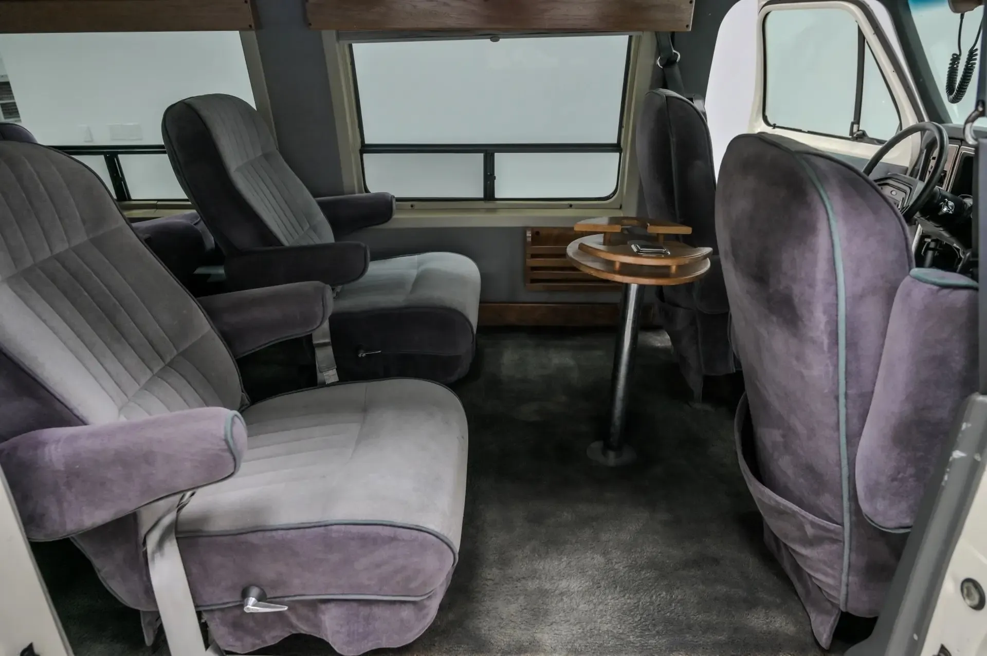 1990 Ford E-150 Econoline