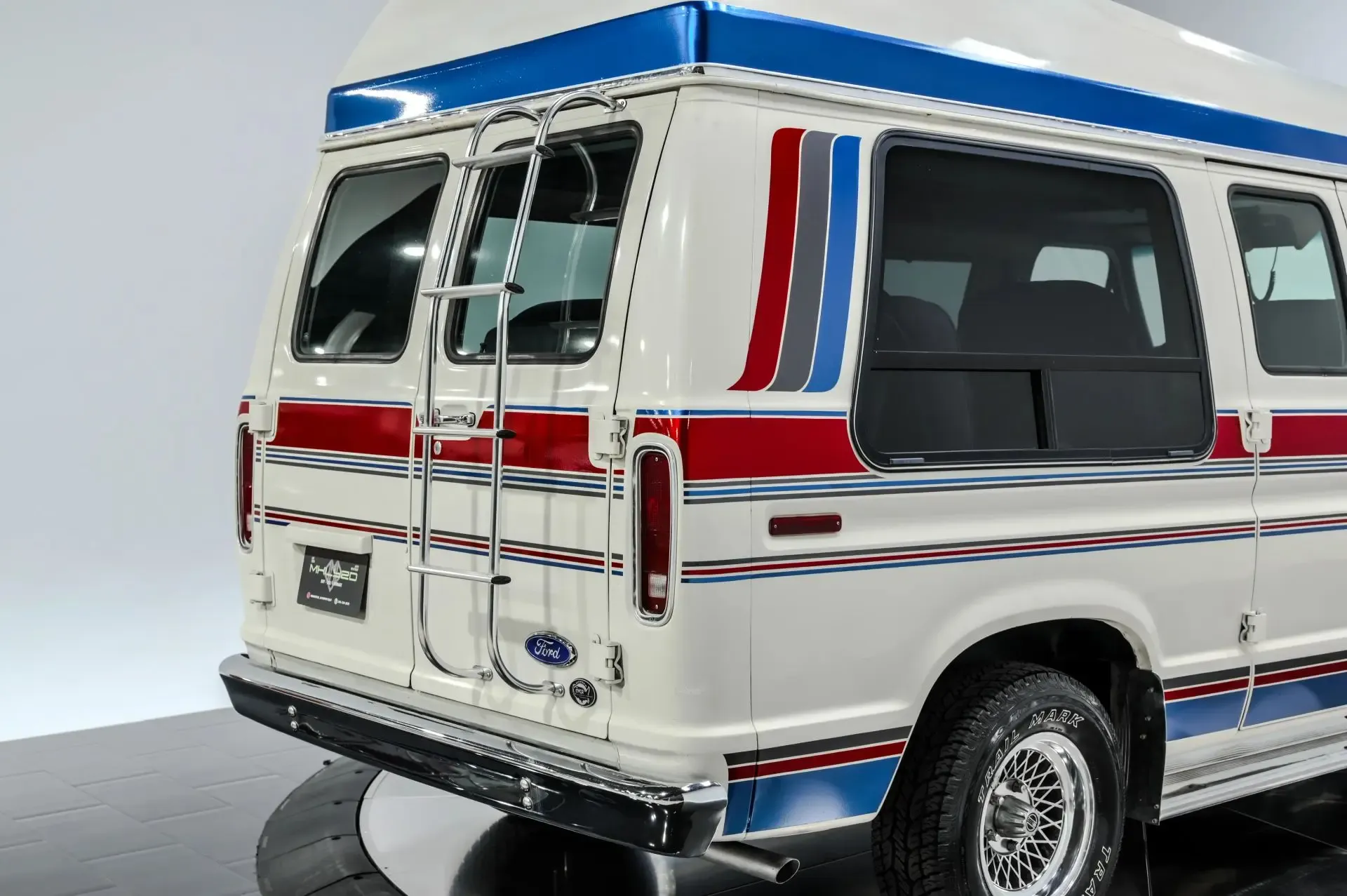 1990 Ford E-150 Econoline