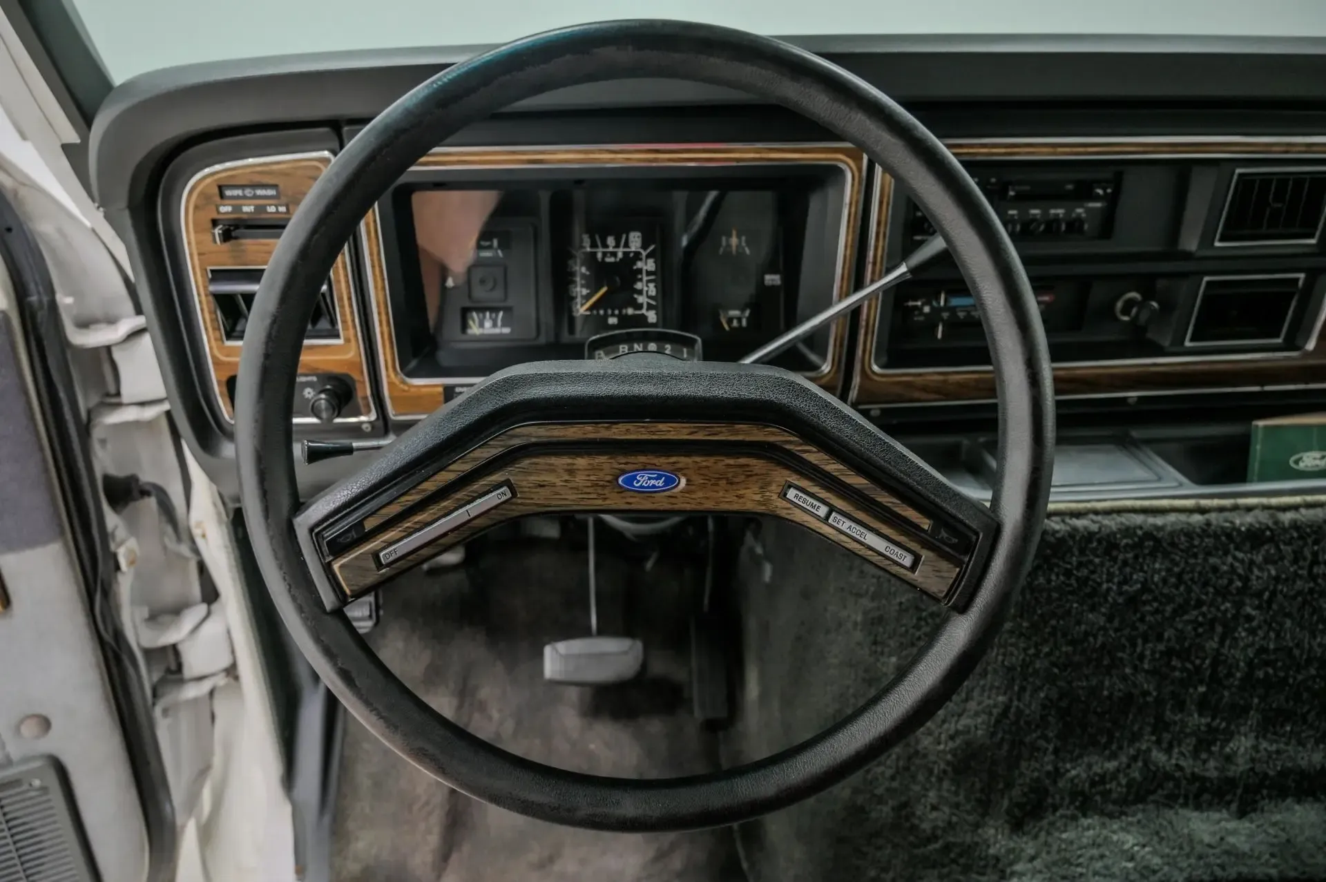 1990 Ford E-150 Econoline