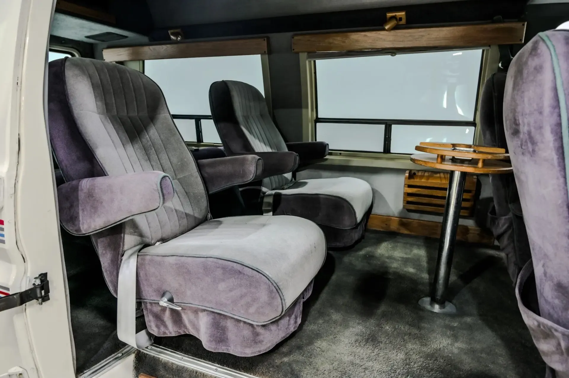 1990 Ford E-150 Econoline