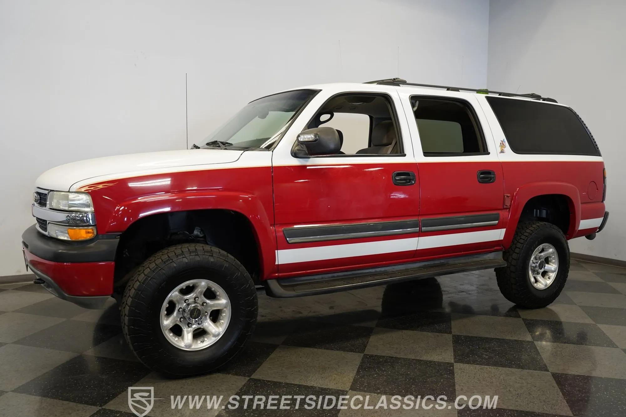 2004 Chevrolet Suburban - 5