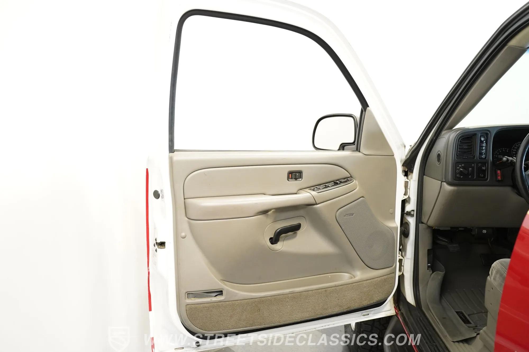 2004 Chevrolet Suburban