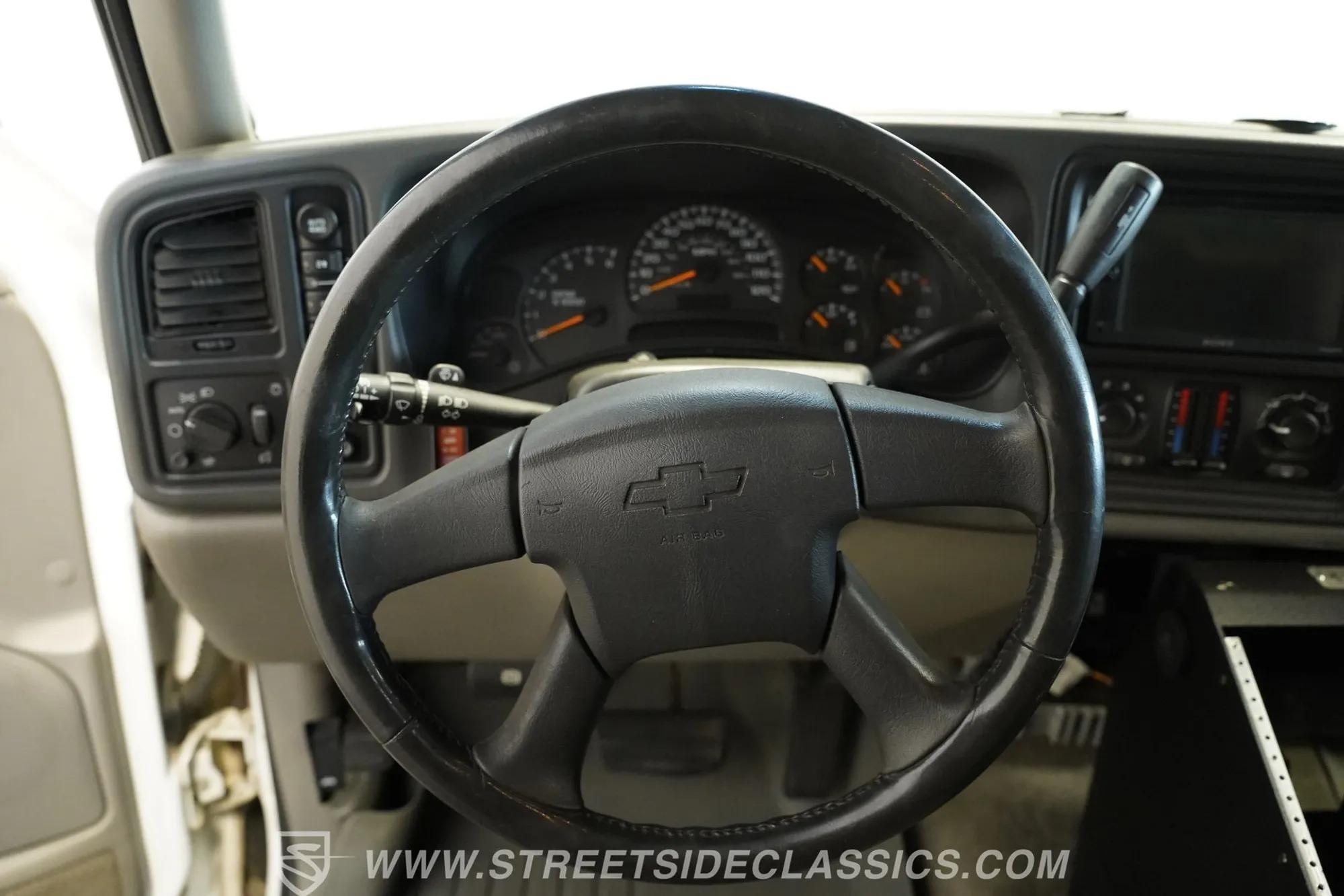 2004 Chevrolet Suburban