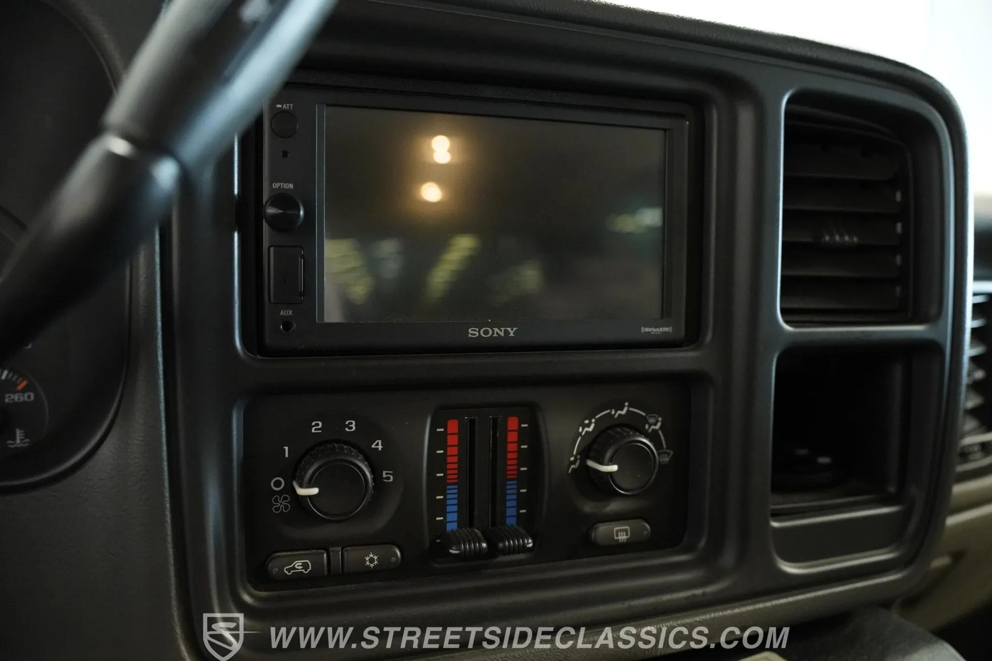 2004 Chevrolet Suburban