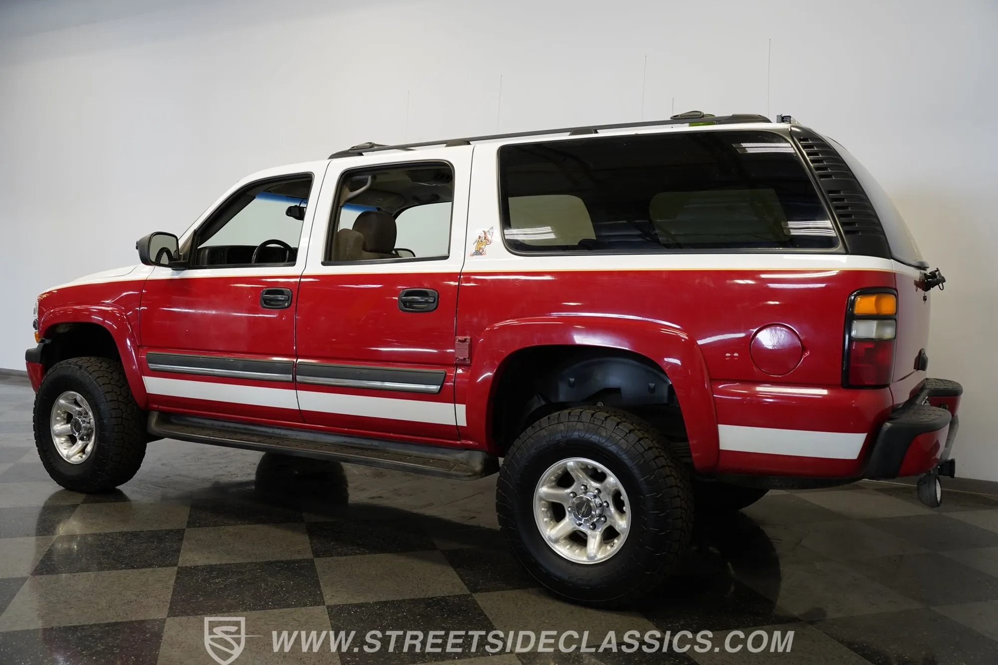 2004 Chevrolet Suburban