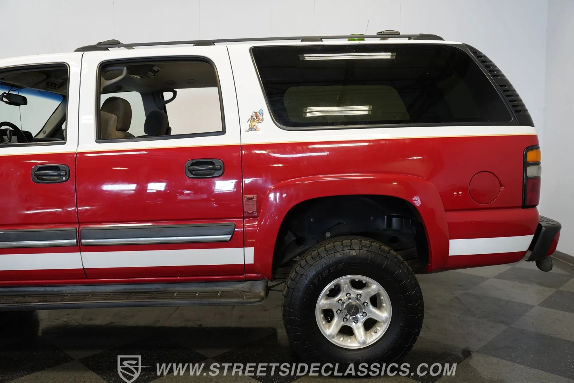 2004 Chevrolet Suburban