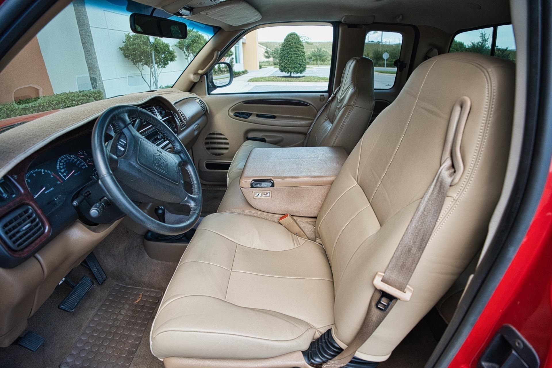 2001 Dodge RAM 1500 ST