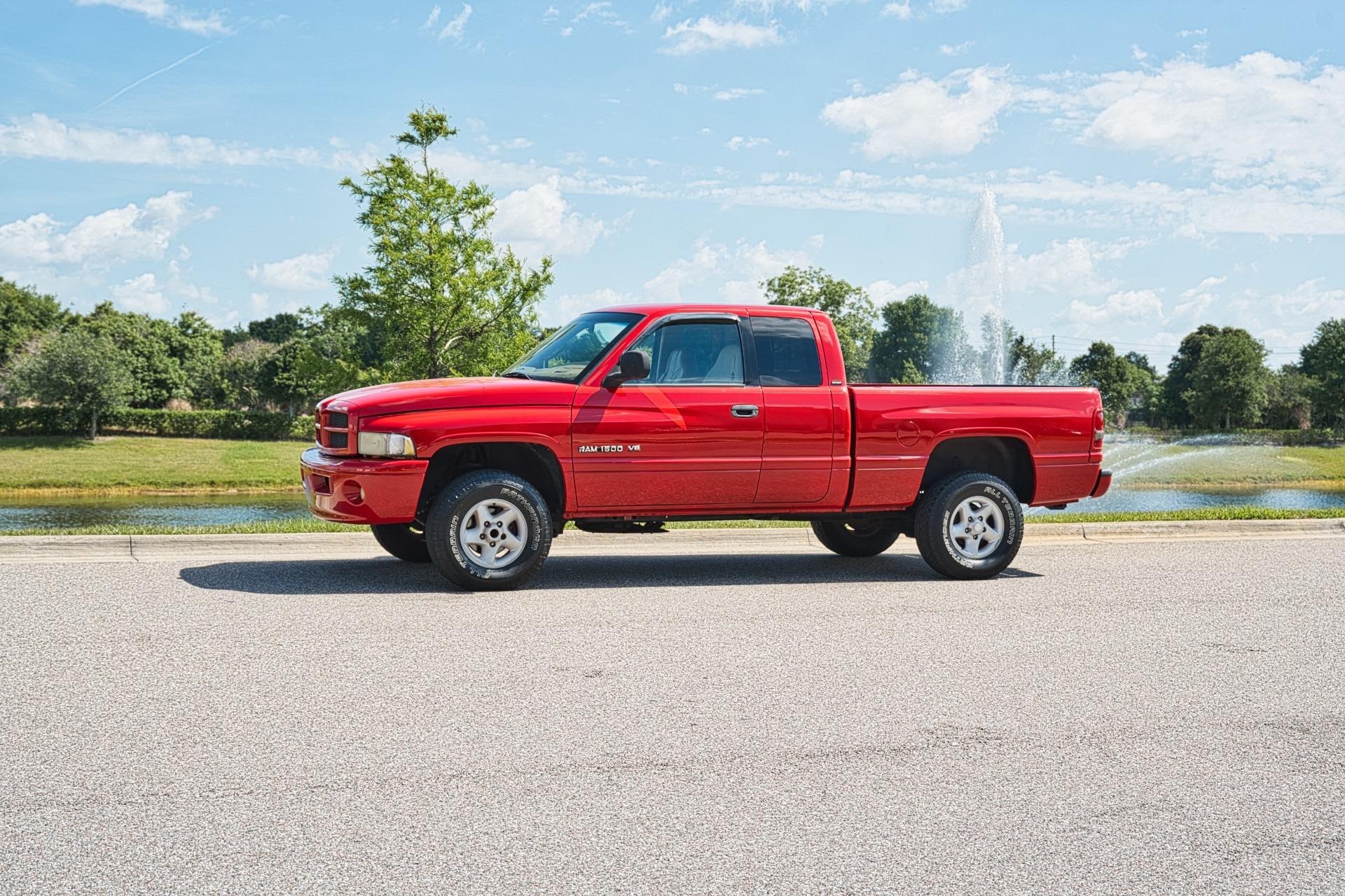 2001 Dodge RAM 1500 ST - 2