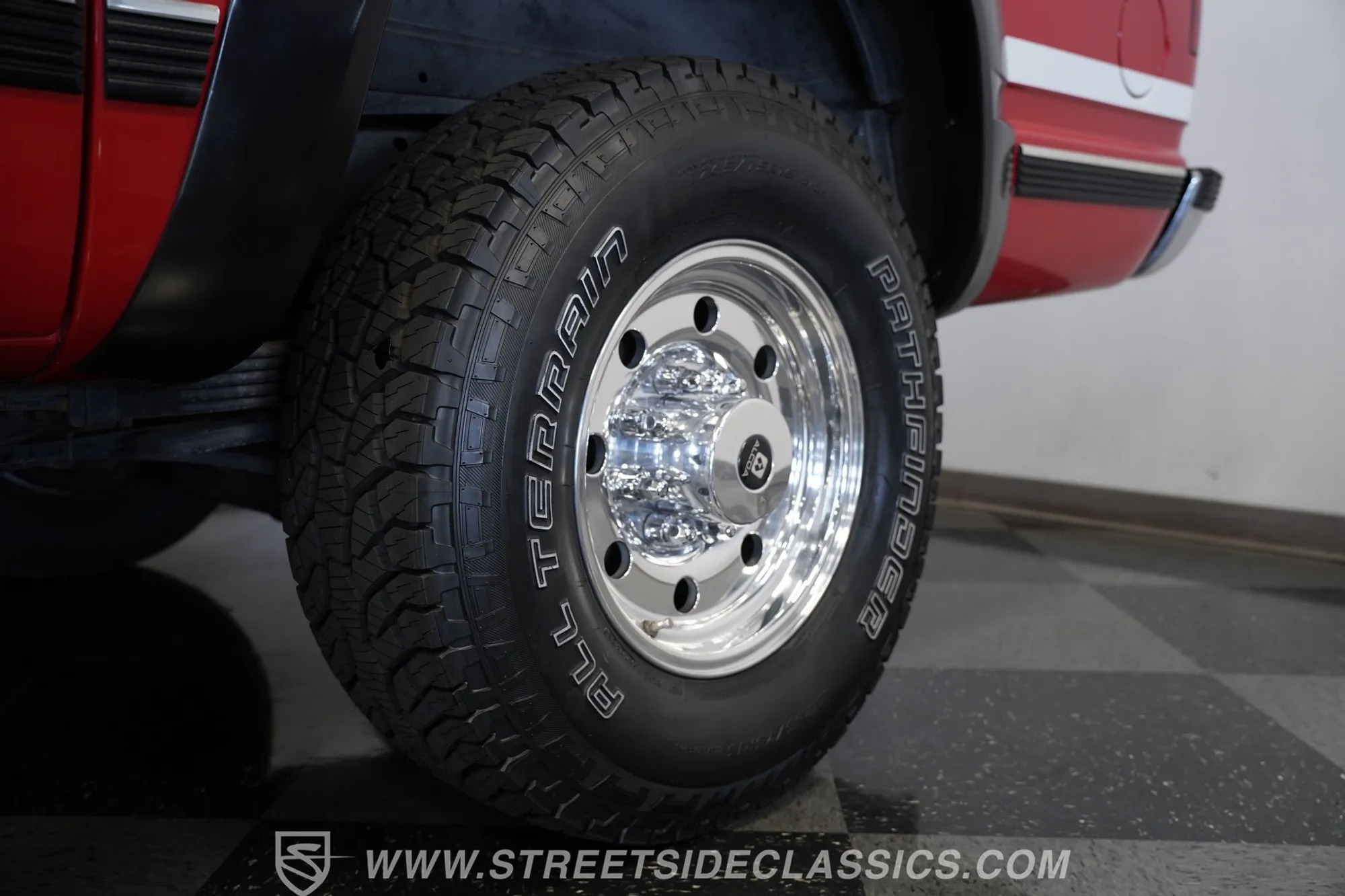 37k-Mile 1999 Chevrolet Suburban 2500