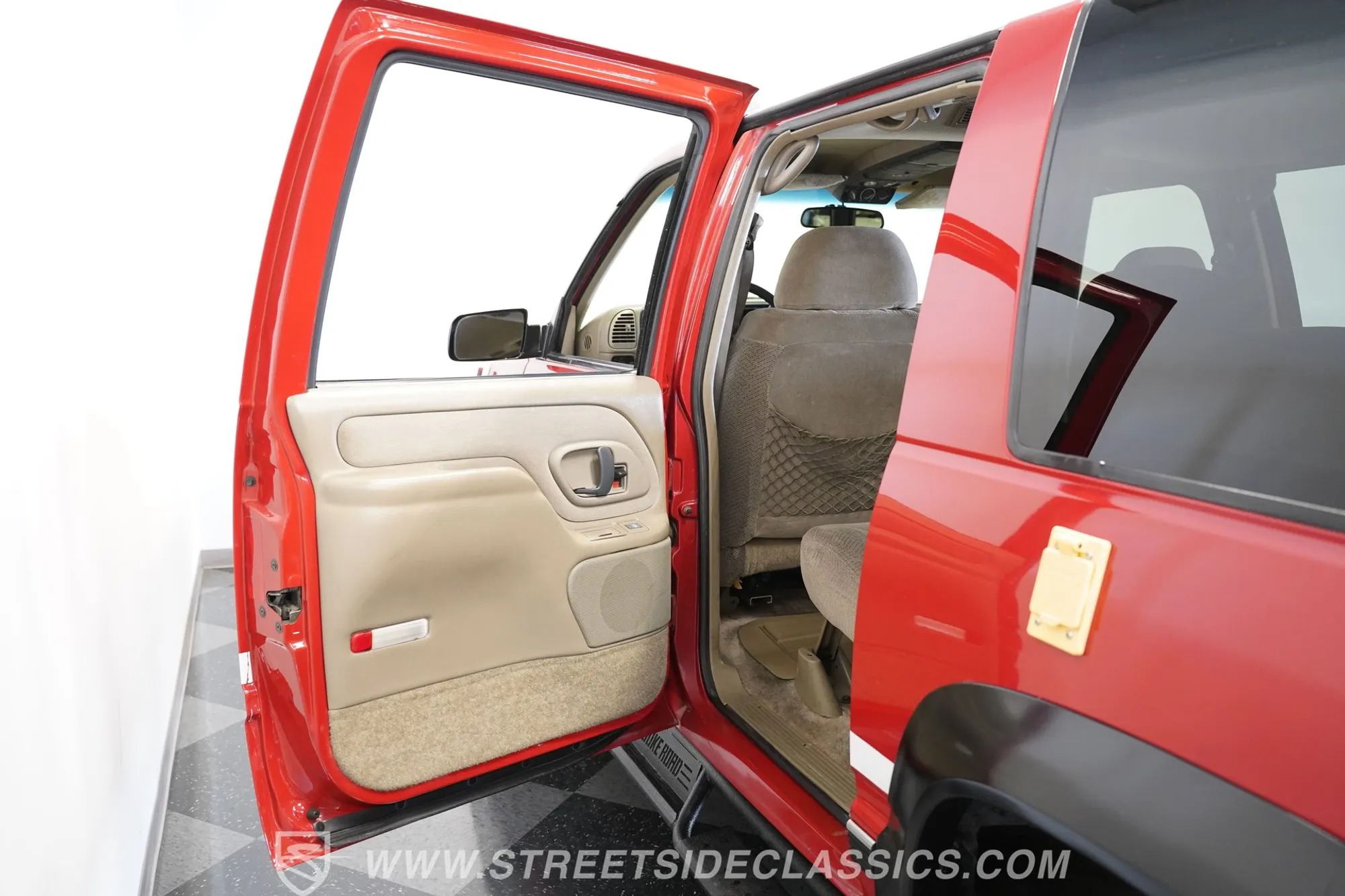 37k-Mile 1999 Chevrolet Suburban 2500