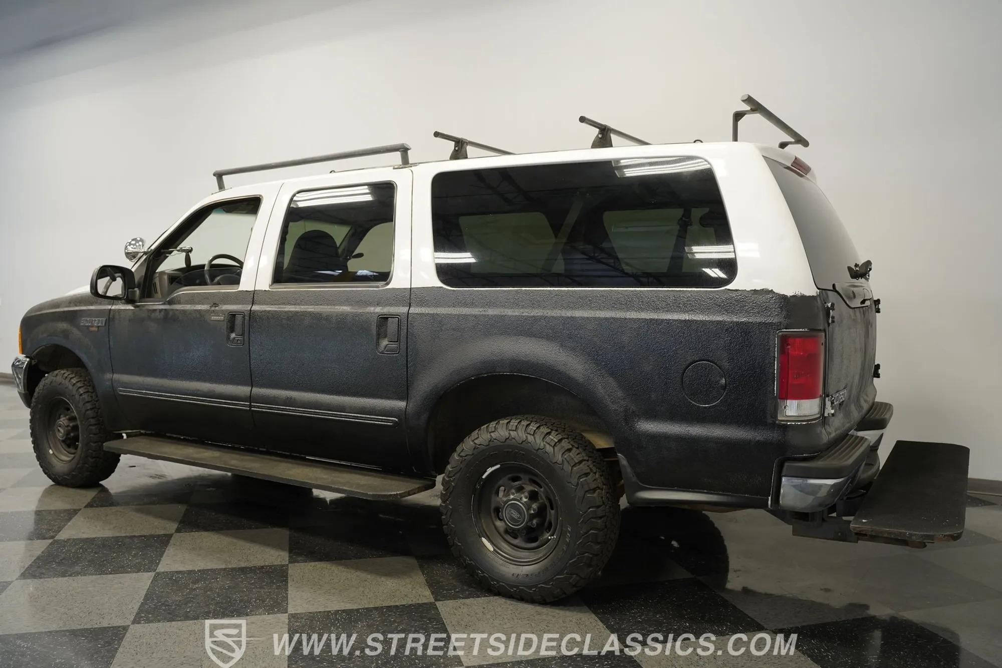2000 Ford Excursion XLT - 4