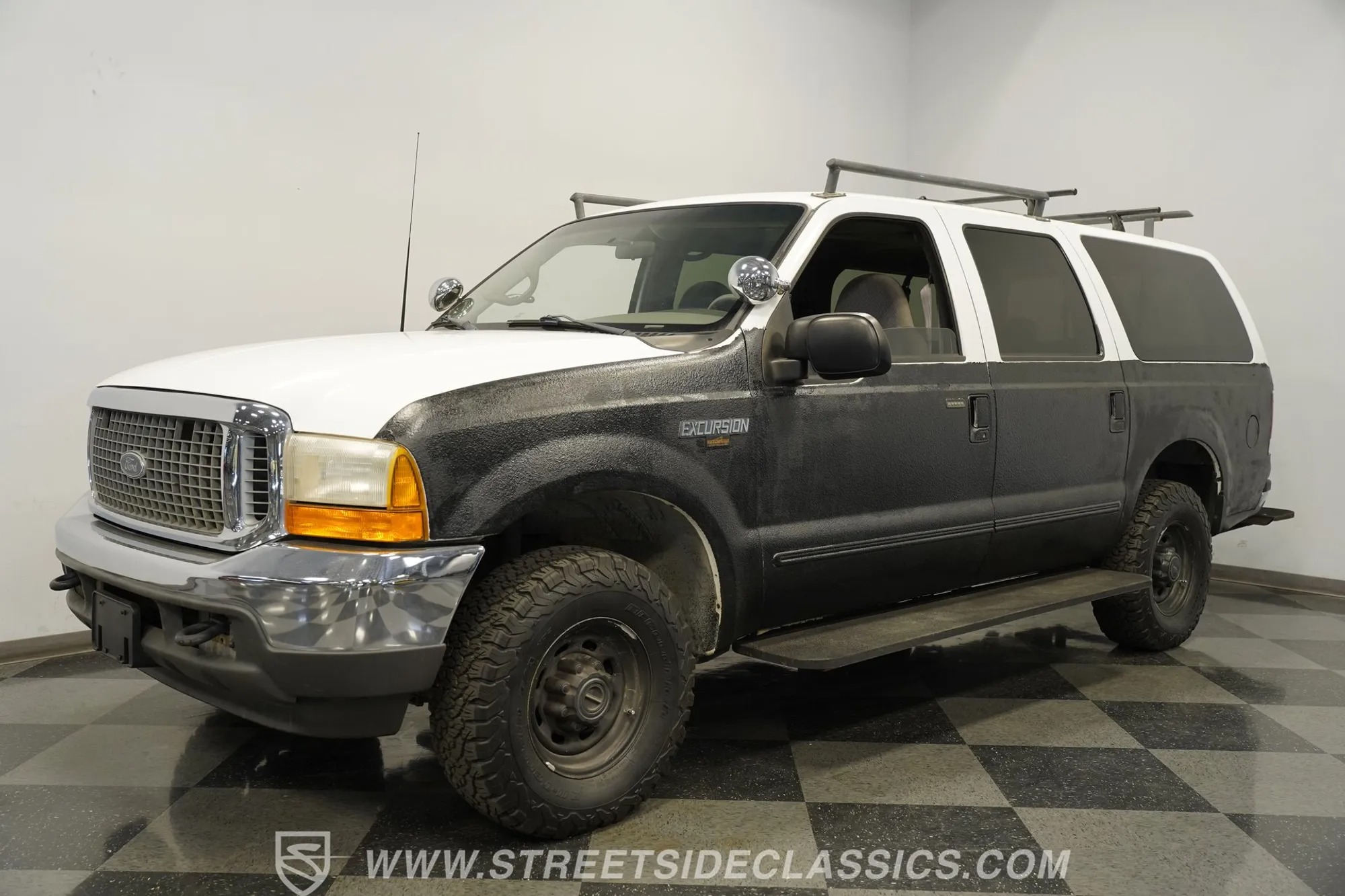 2000 Ford Excursion XLT - 3