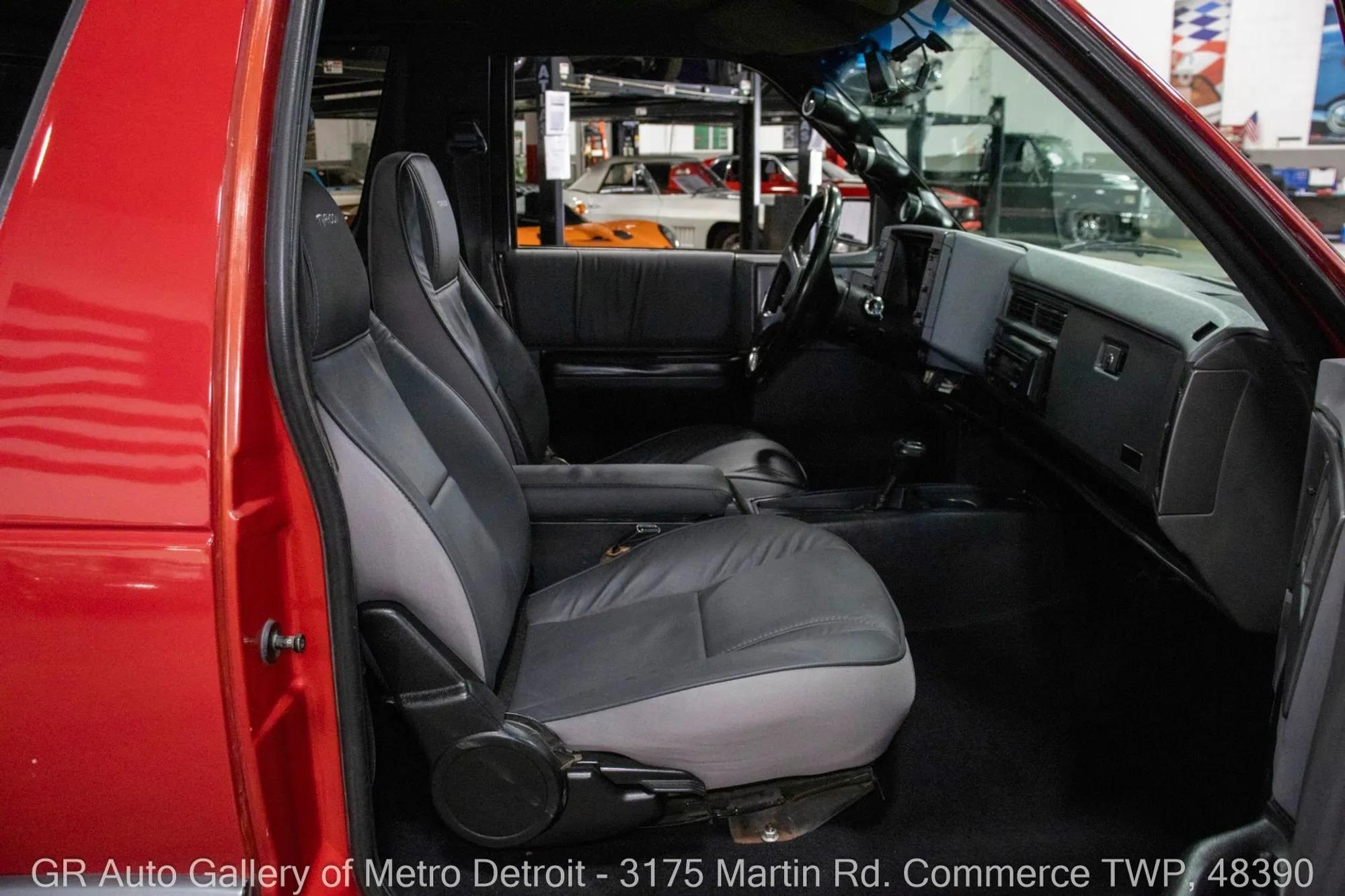 1992 GMC Typhoon