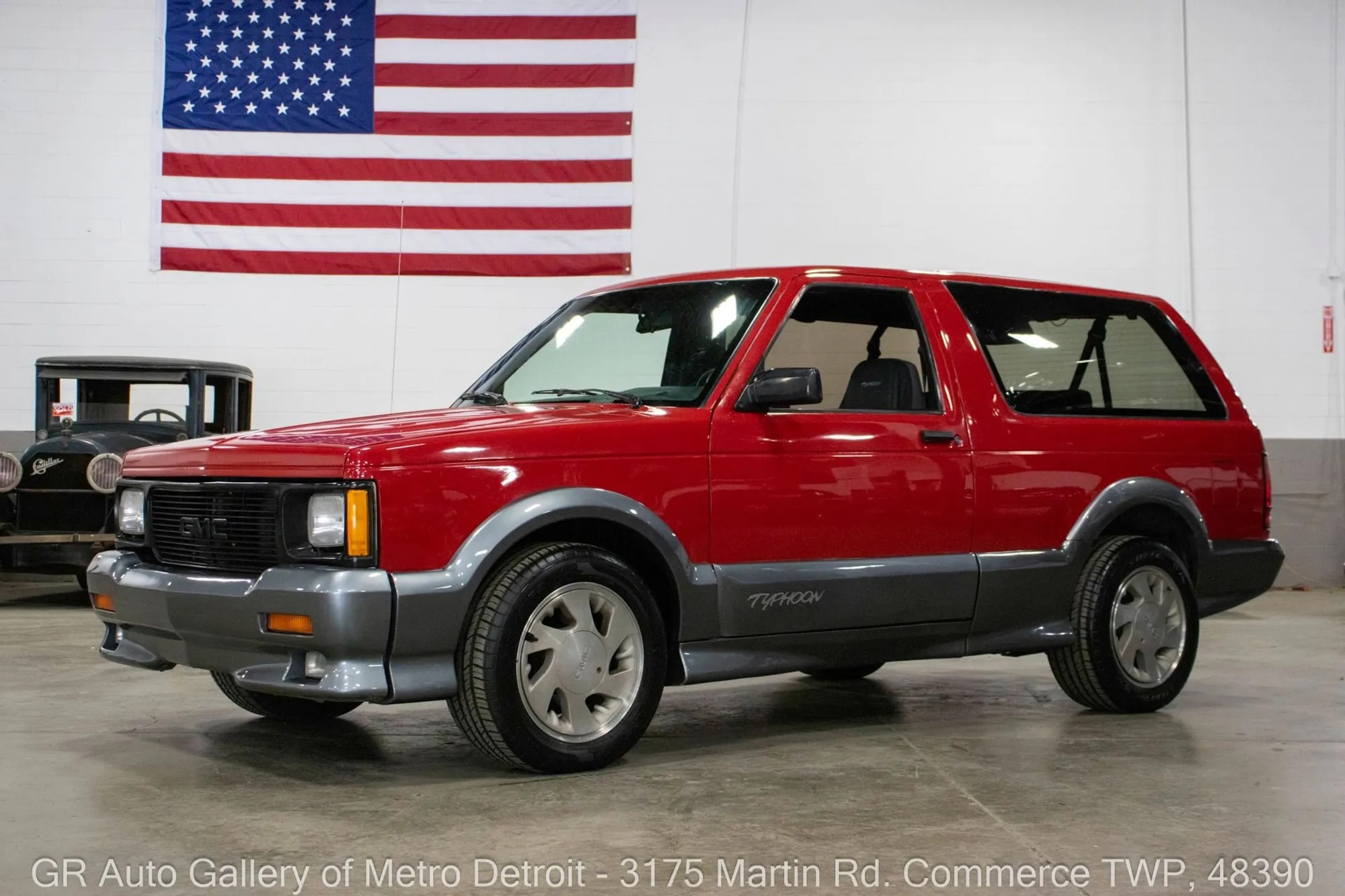  GMC Typhoon