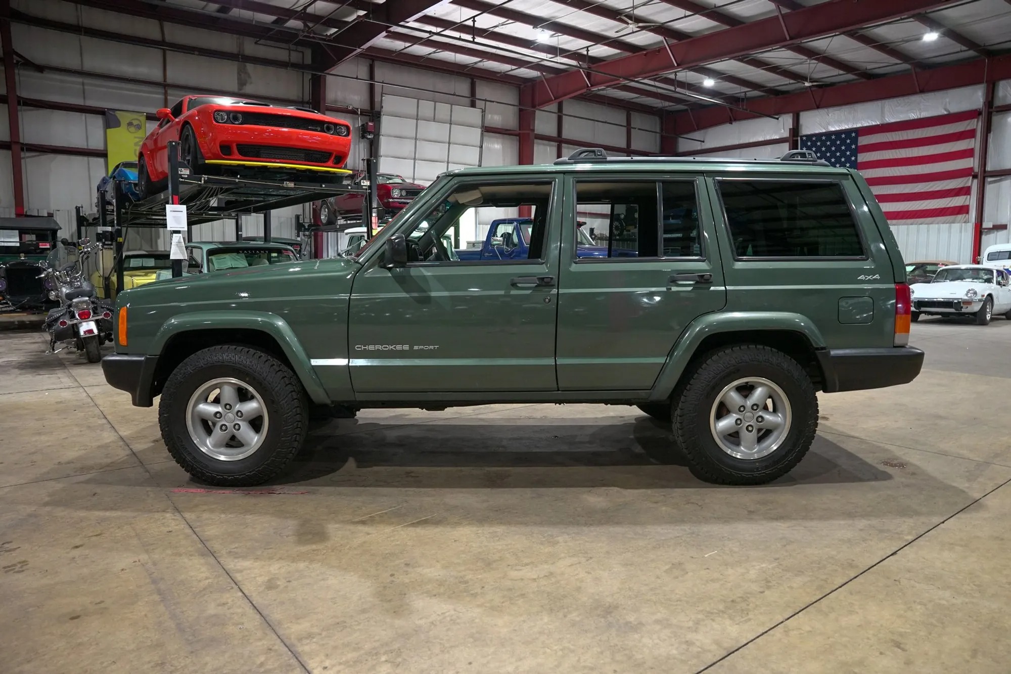 2000 Jeep Cherokee Sport - 4