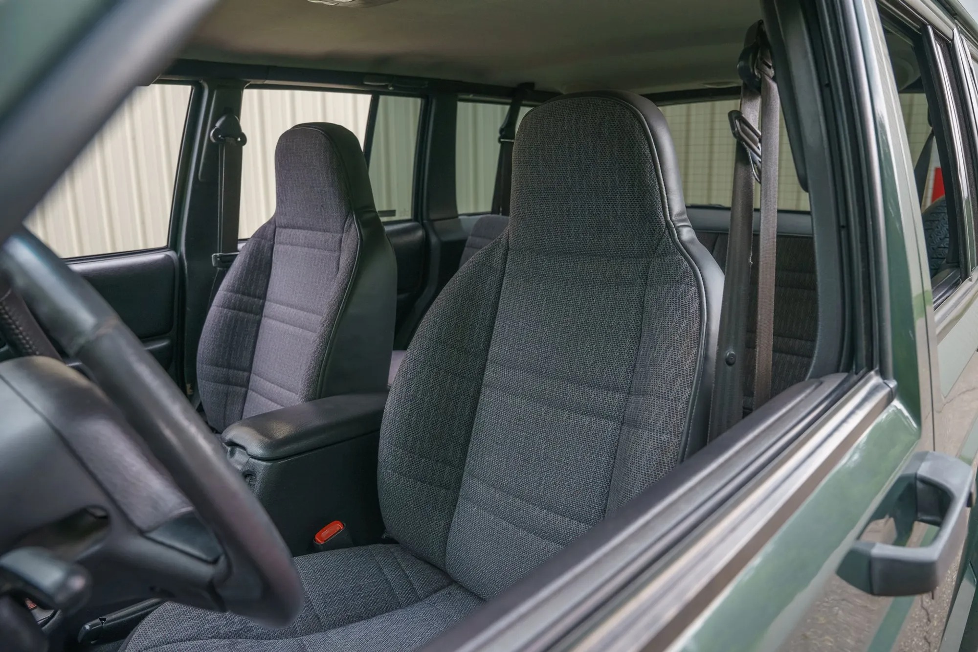 2000 Jeep Cherokee Sport
