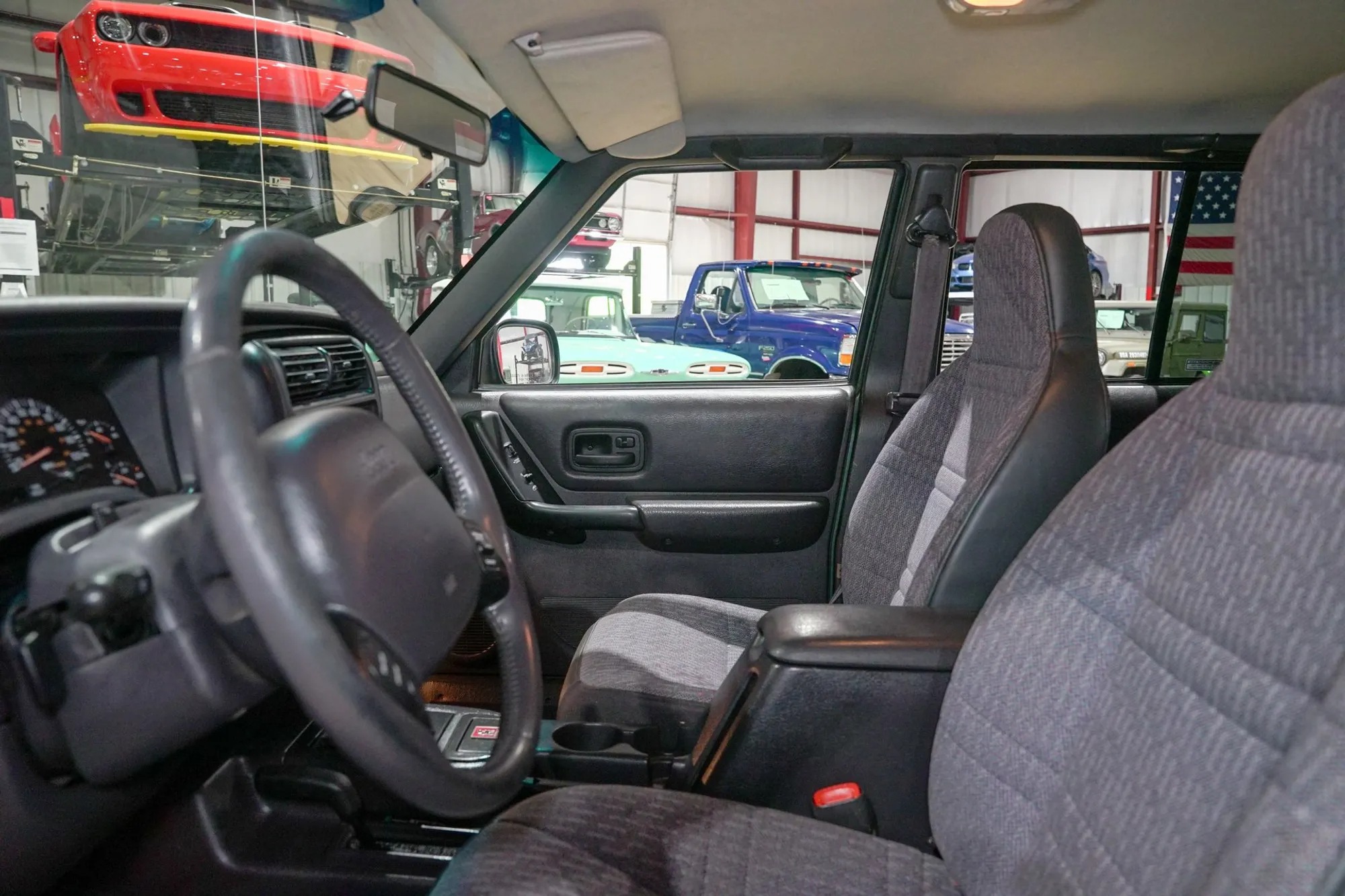 2000 Jeep Cherokee Sport
